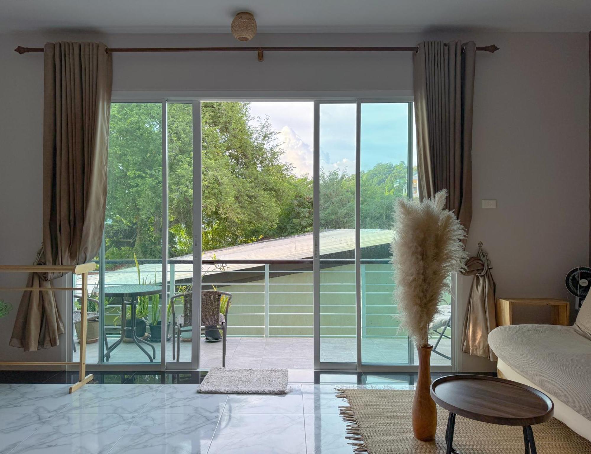 Apartment Sea Dreamer Beachfront Phuket