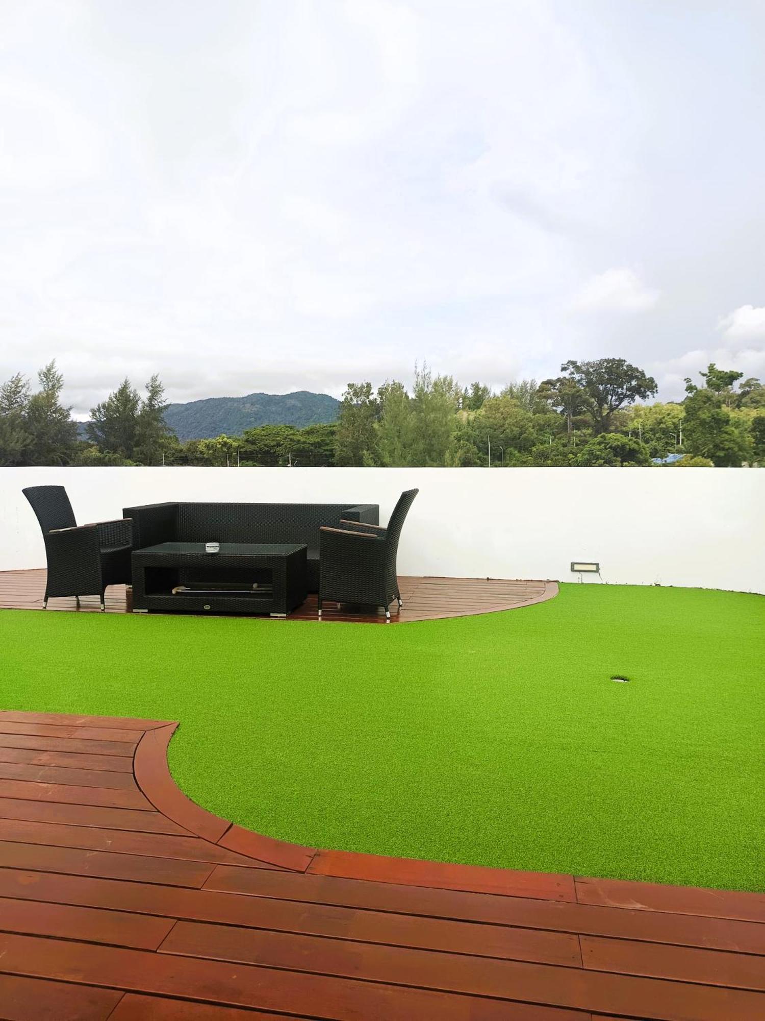 Twin Sands Penthouse Resort