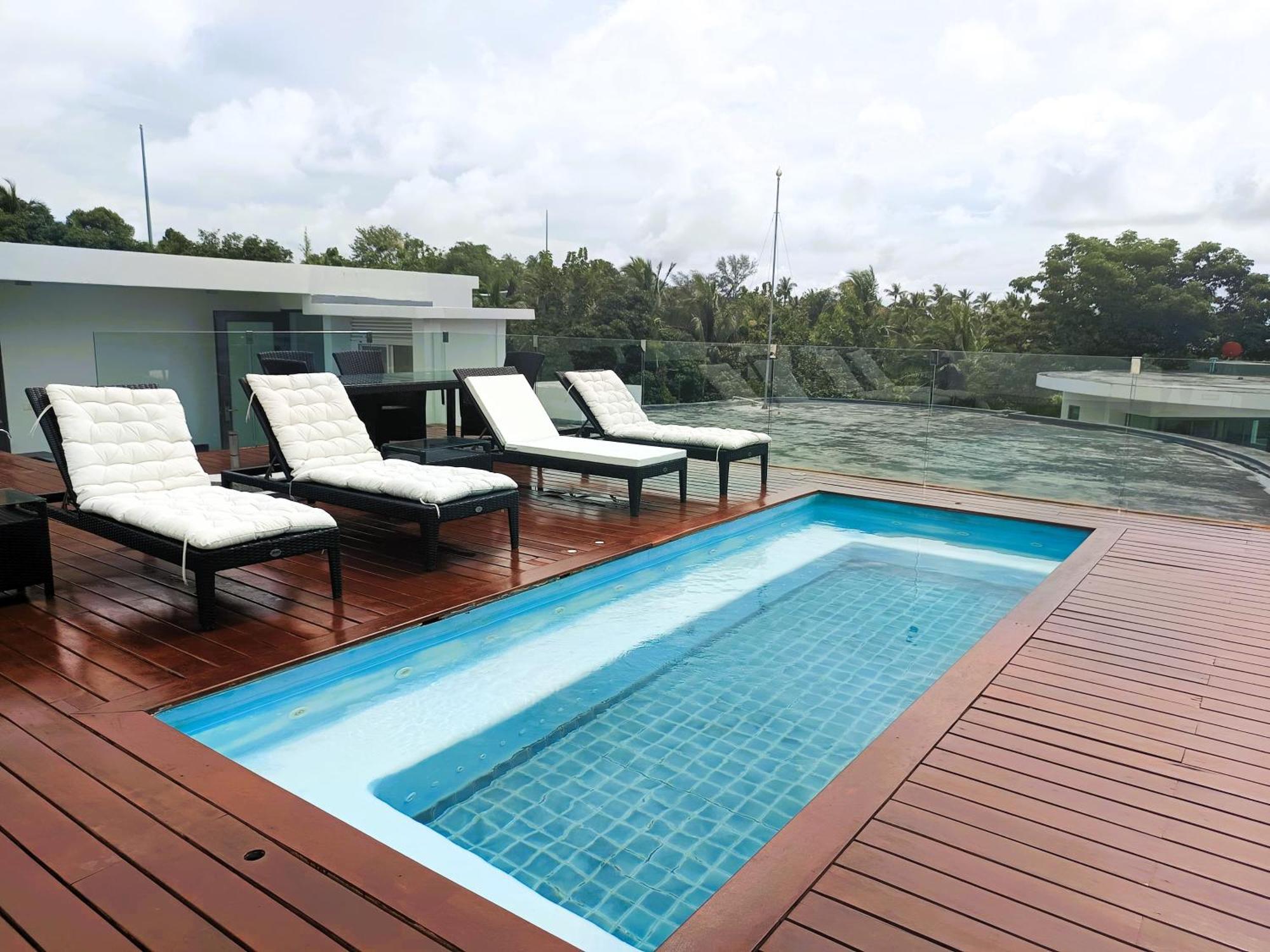 Twin Sands Penthouse * Patong