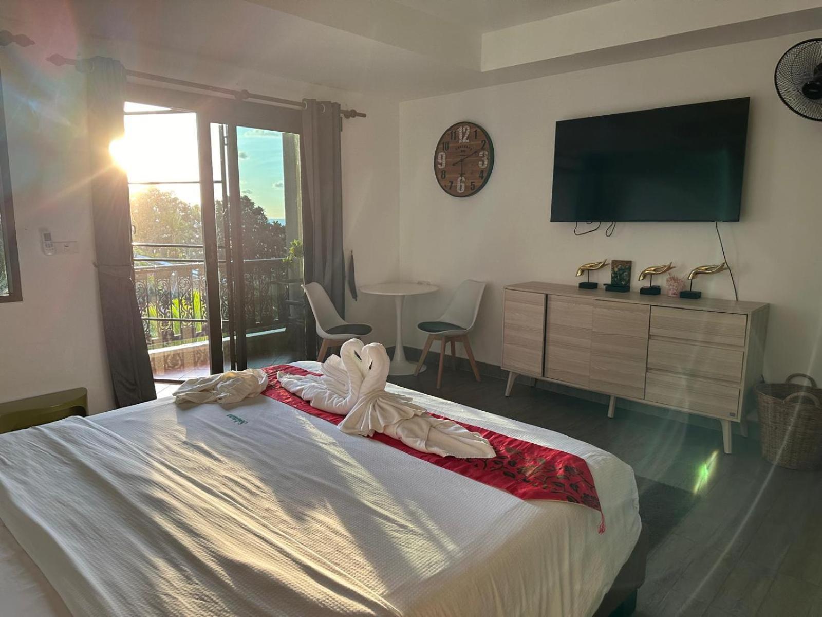 Beverly Hills Patong