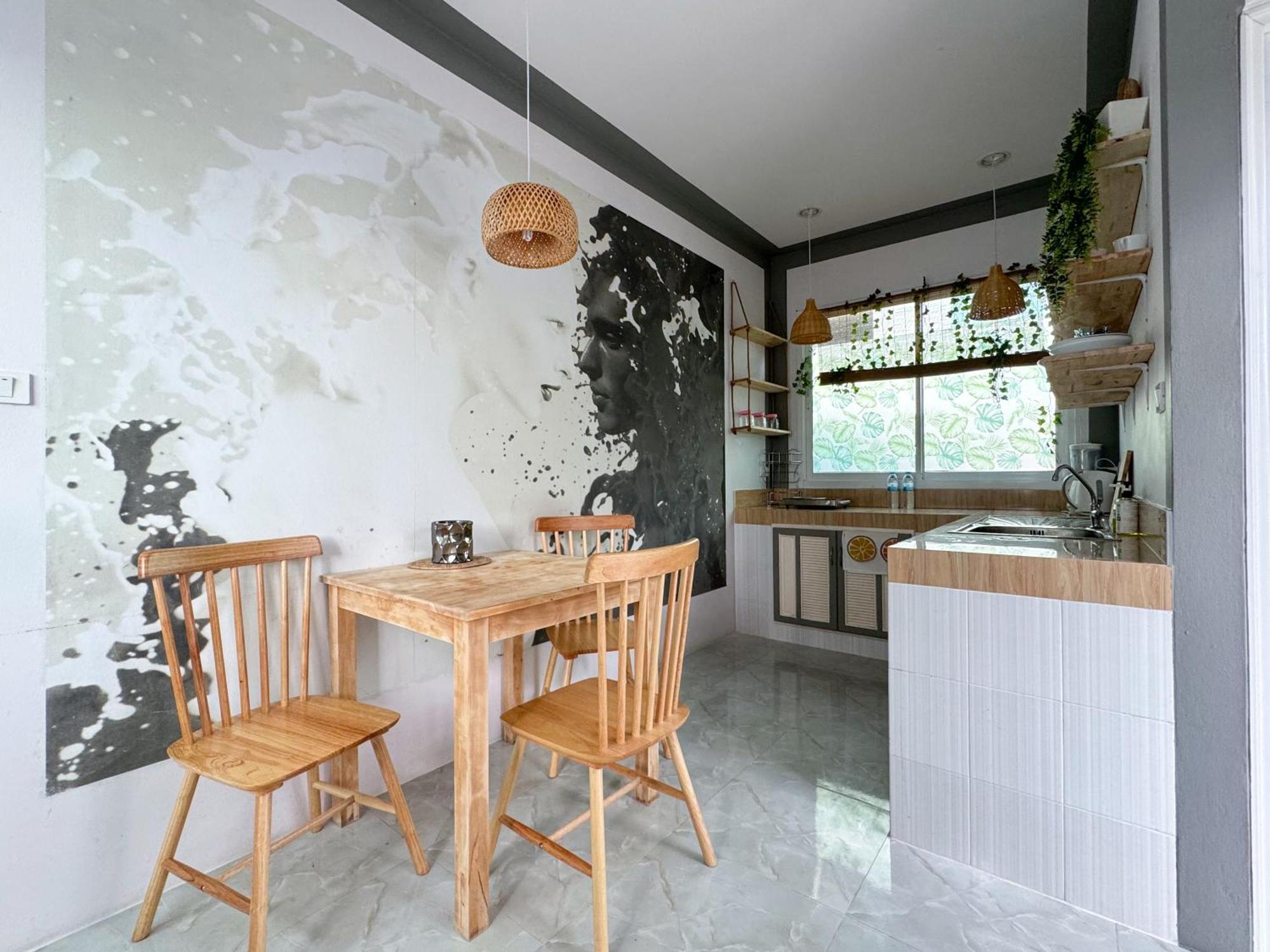 Sea Dreamer Beachfront Apartment