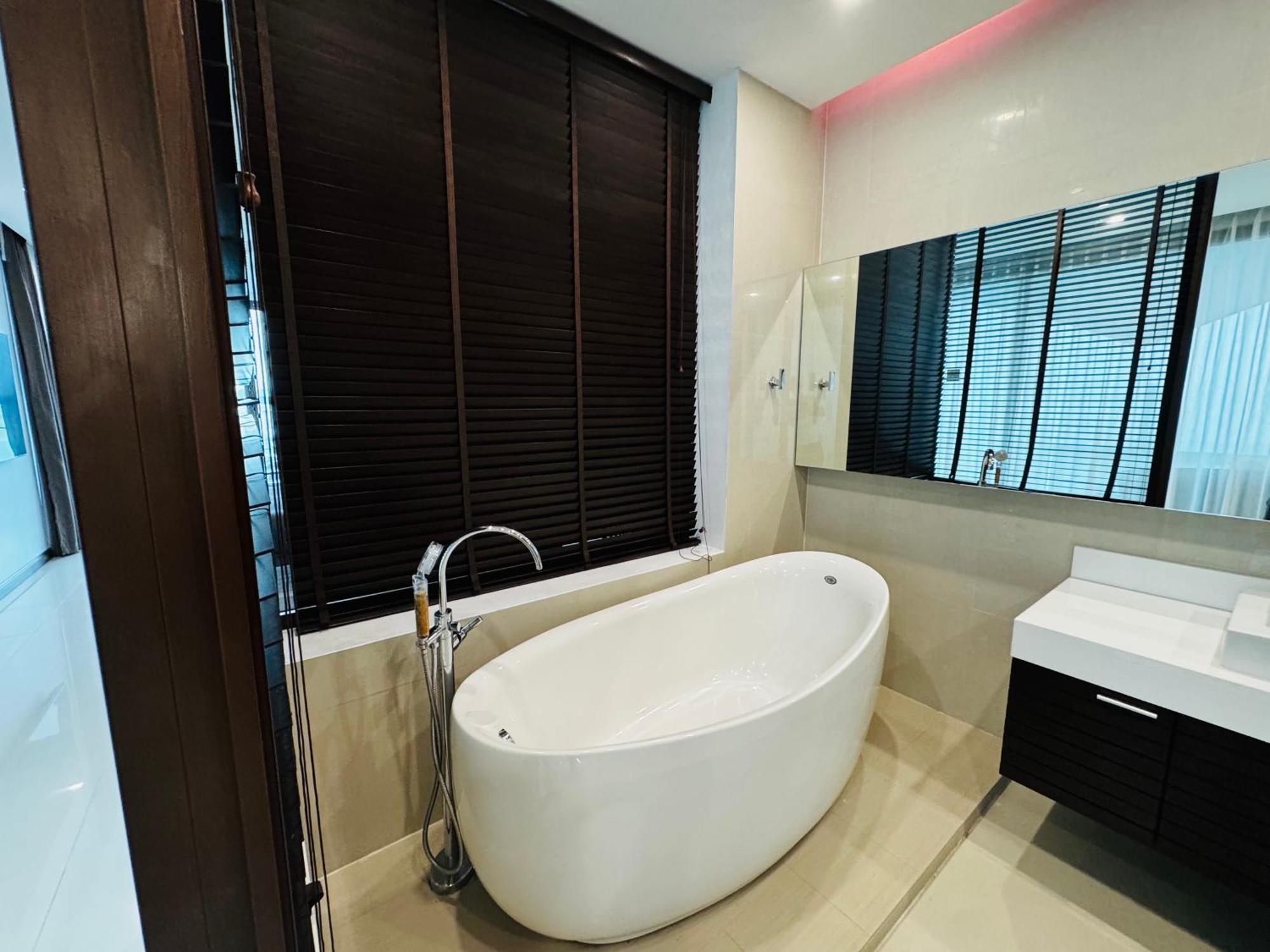 Sunrise Ocean 20 Villa *
