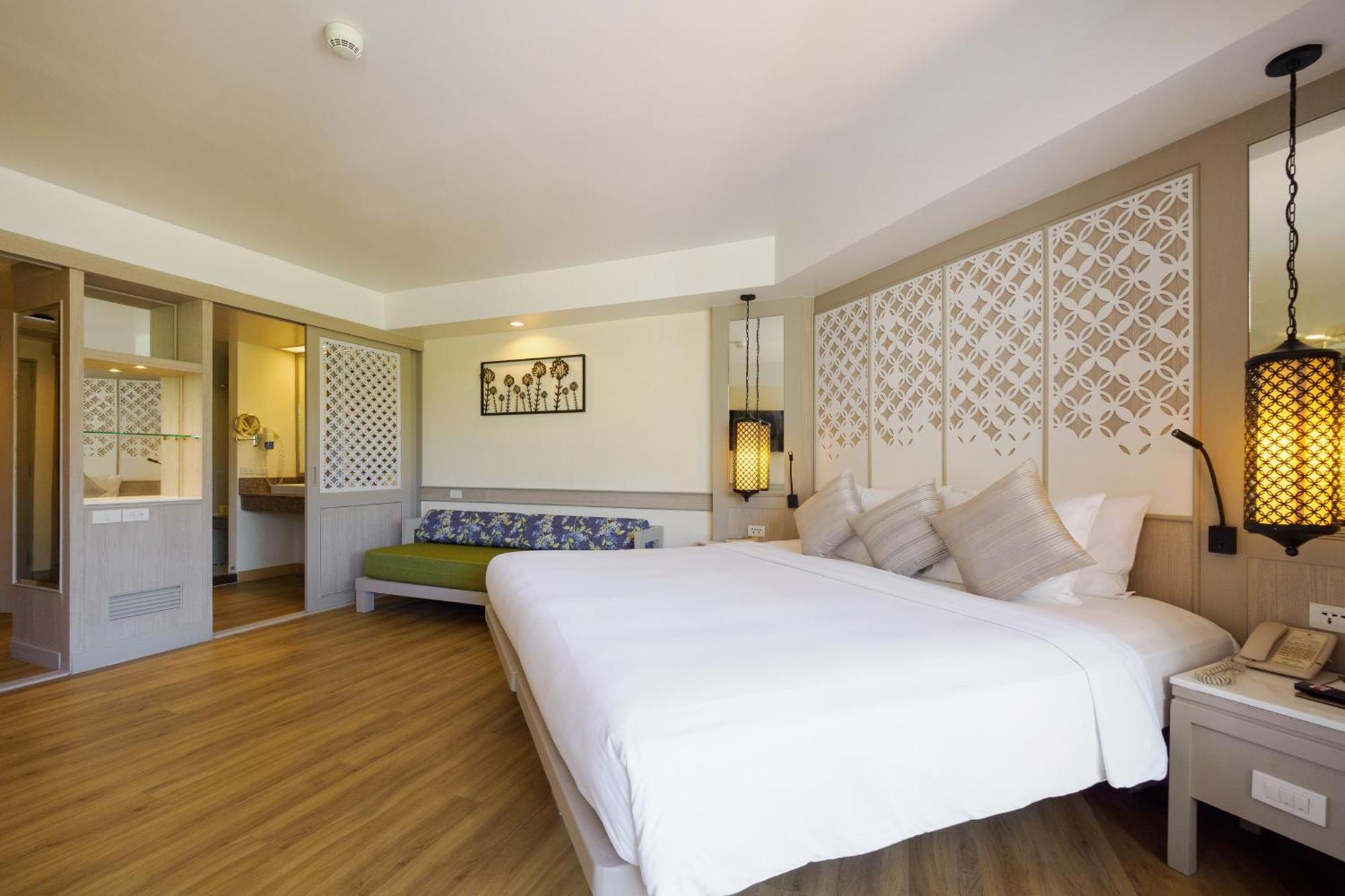 Katathani Phuket - Sha Extra Resort 5*