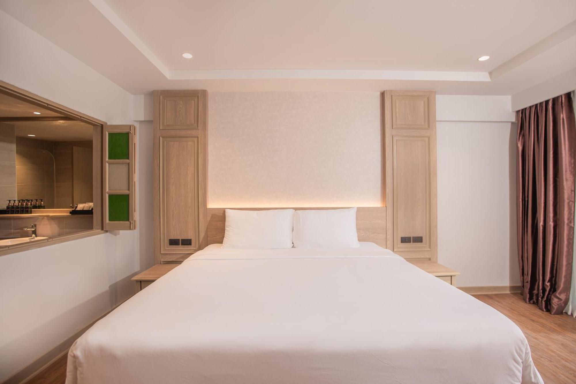 Phuket Orchid And Resort 4*