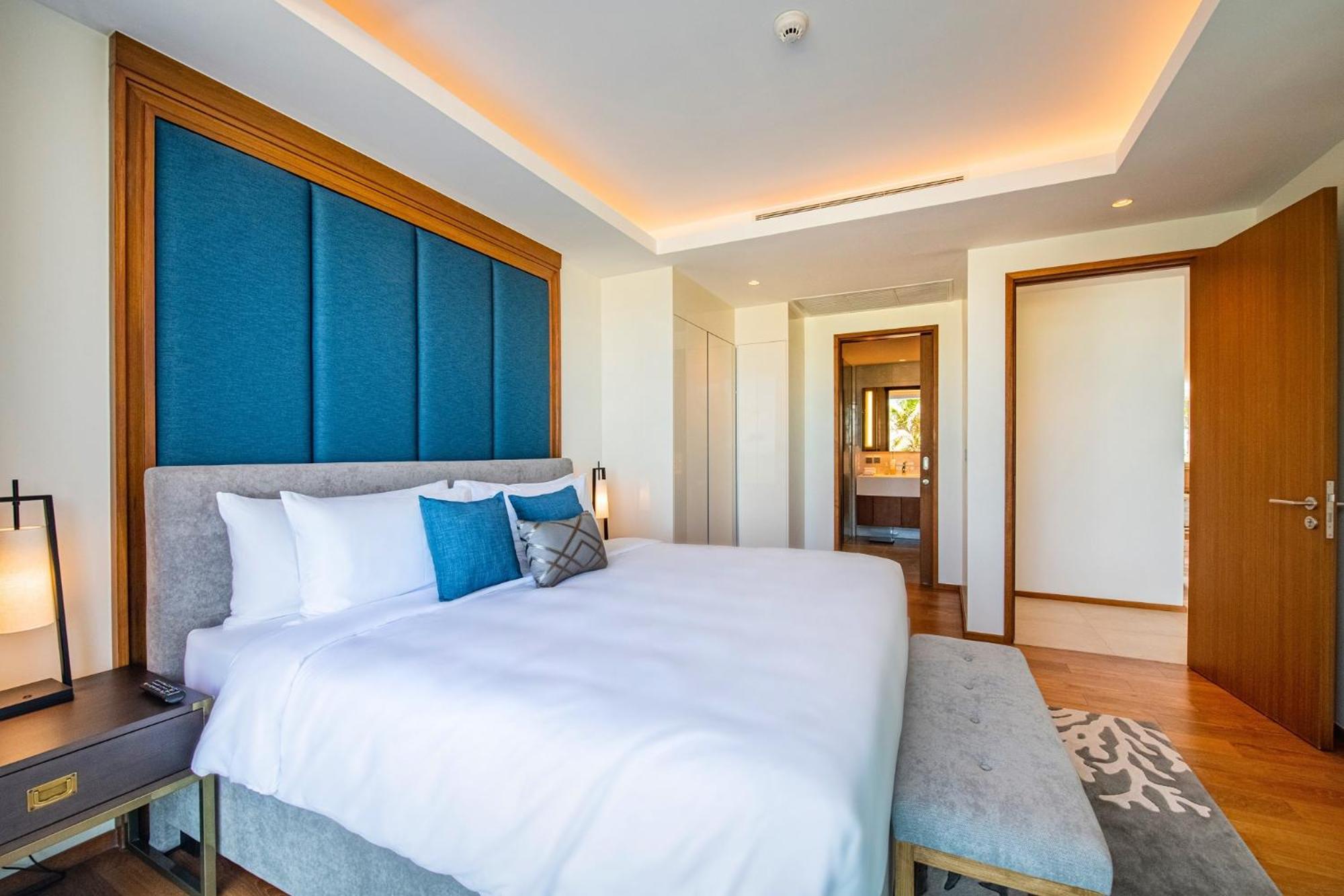 Beachfront Residences - Stunning Sea And View