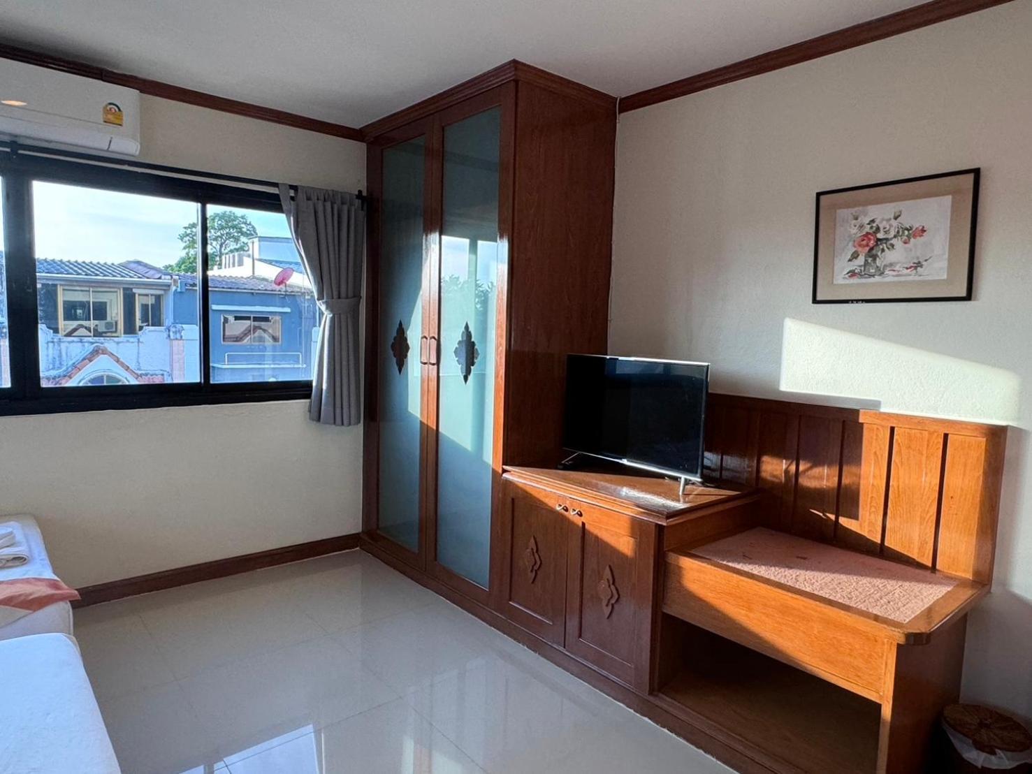 Your Place Guest house Karon