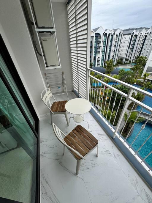 Apartment The Title Halo Ve604 Nai Yang