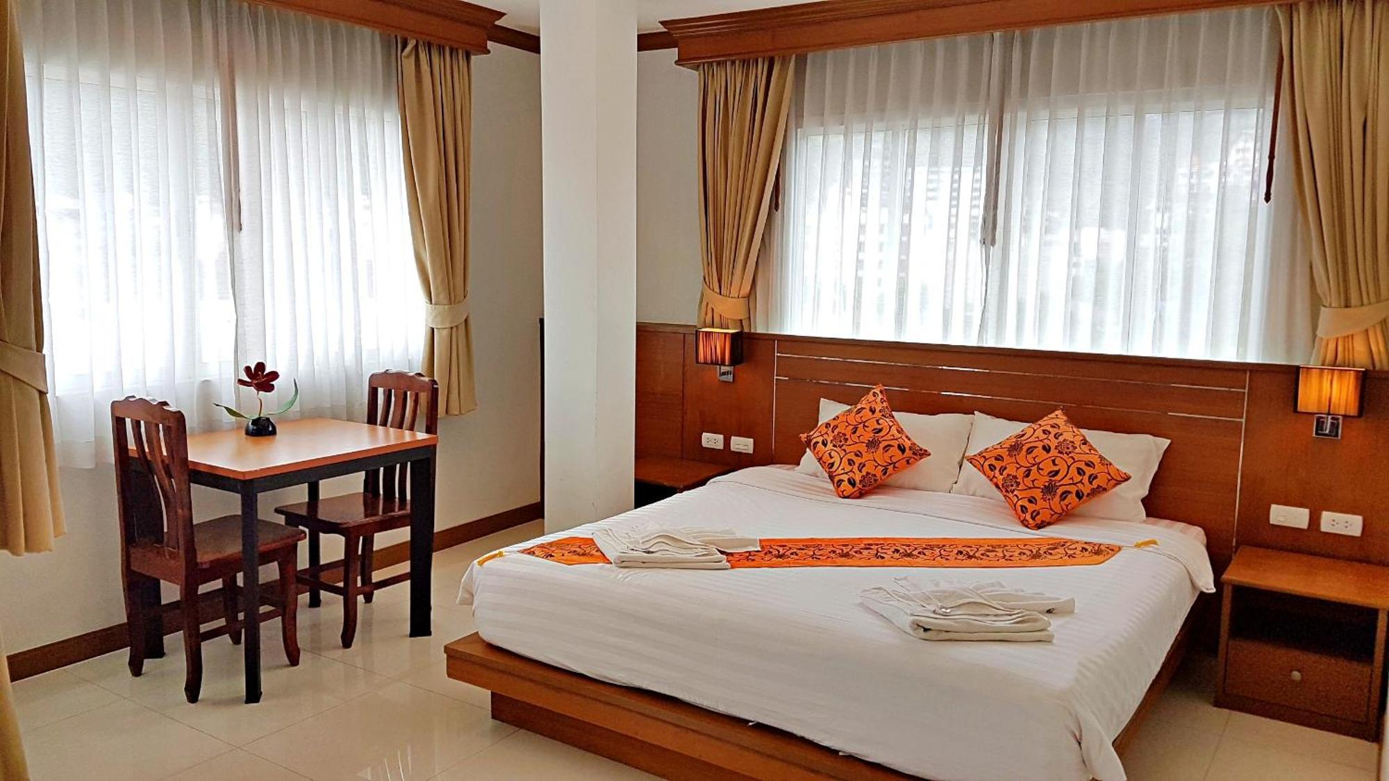 Harbor & Service 3* Patong