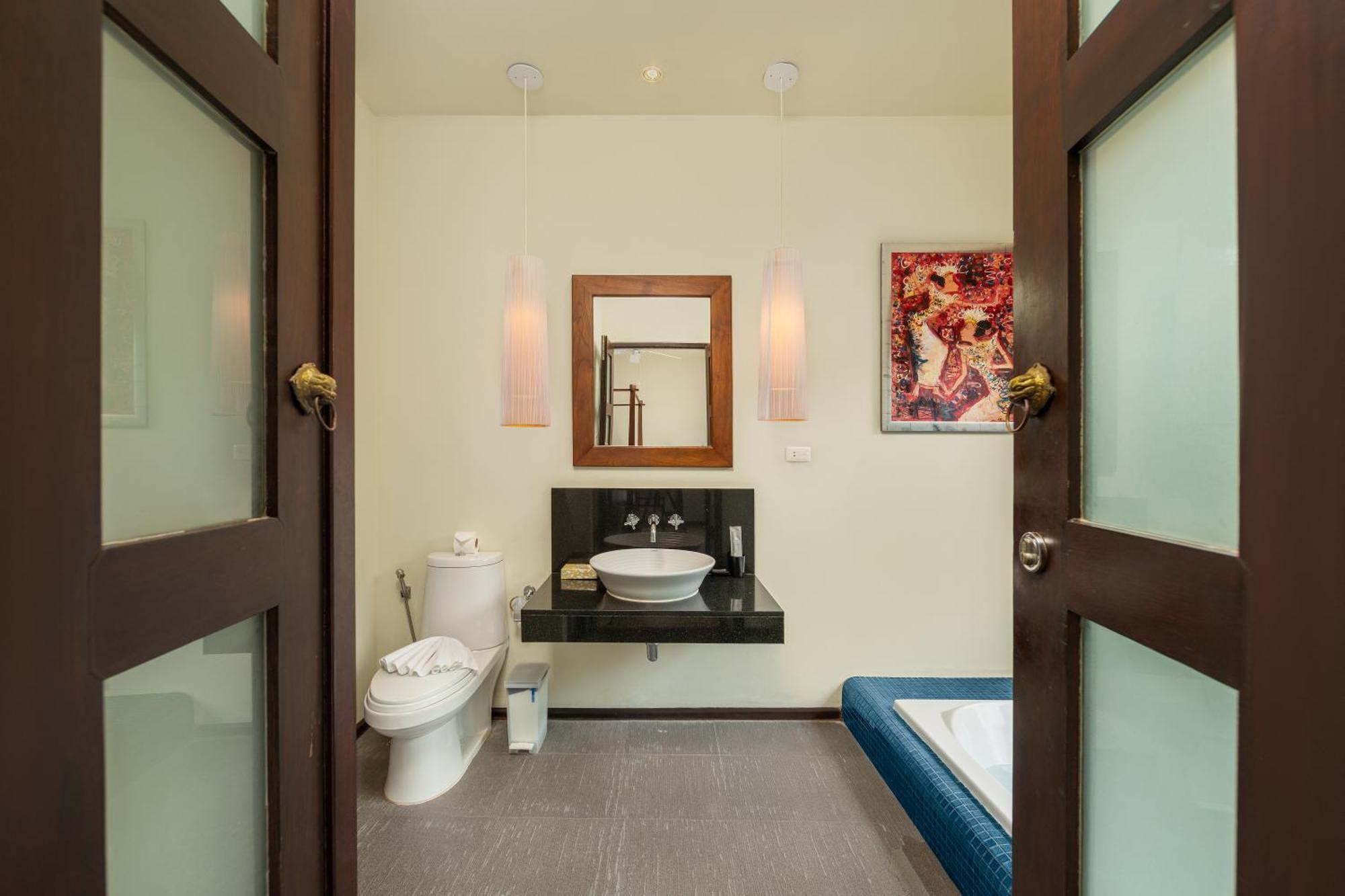 Villa Savu| 3 Bedroom Private Pool In Popular Location Near Naiharn Nai Harn