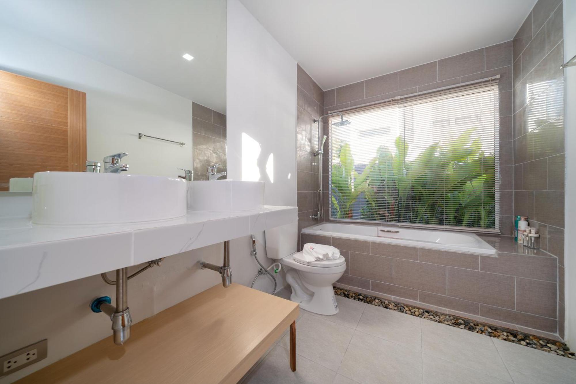 Andaman Time Beachside Pool 5*