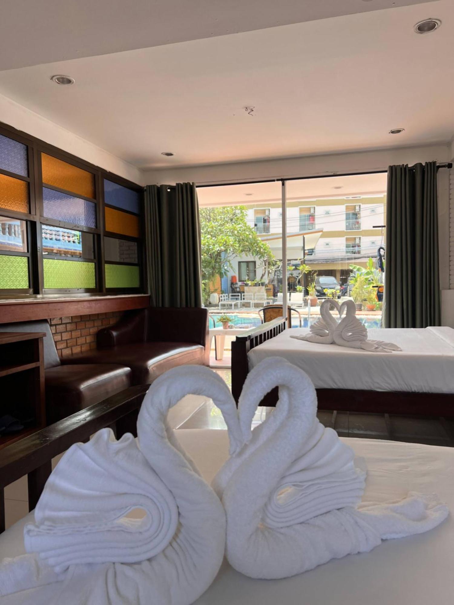 Baankasemsuk 般咔 深宿 Homestay