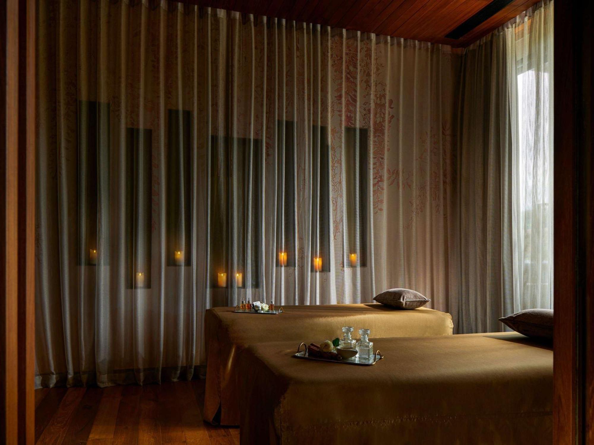 V - Mgallery Collection 5* Phuket