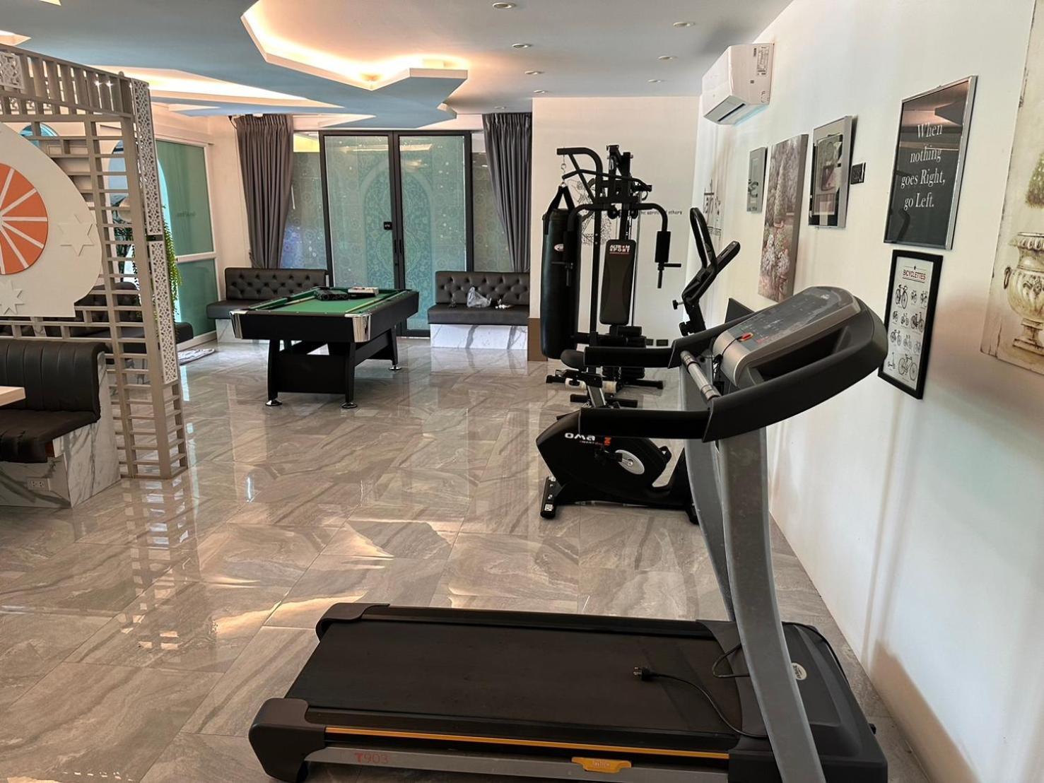 Tajh Pool Hotel 5*
