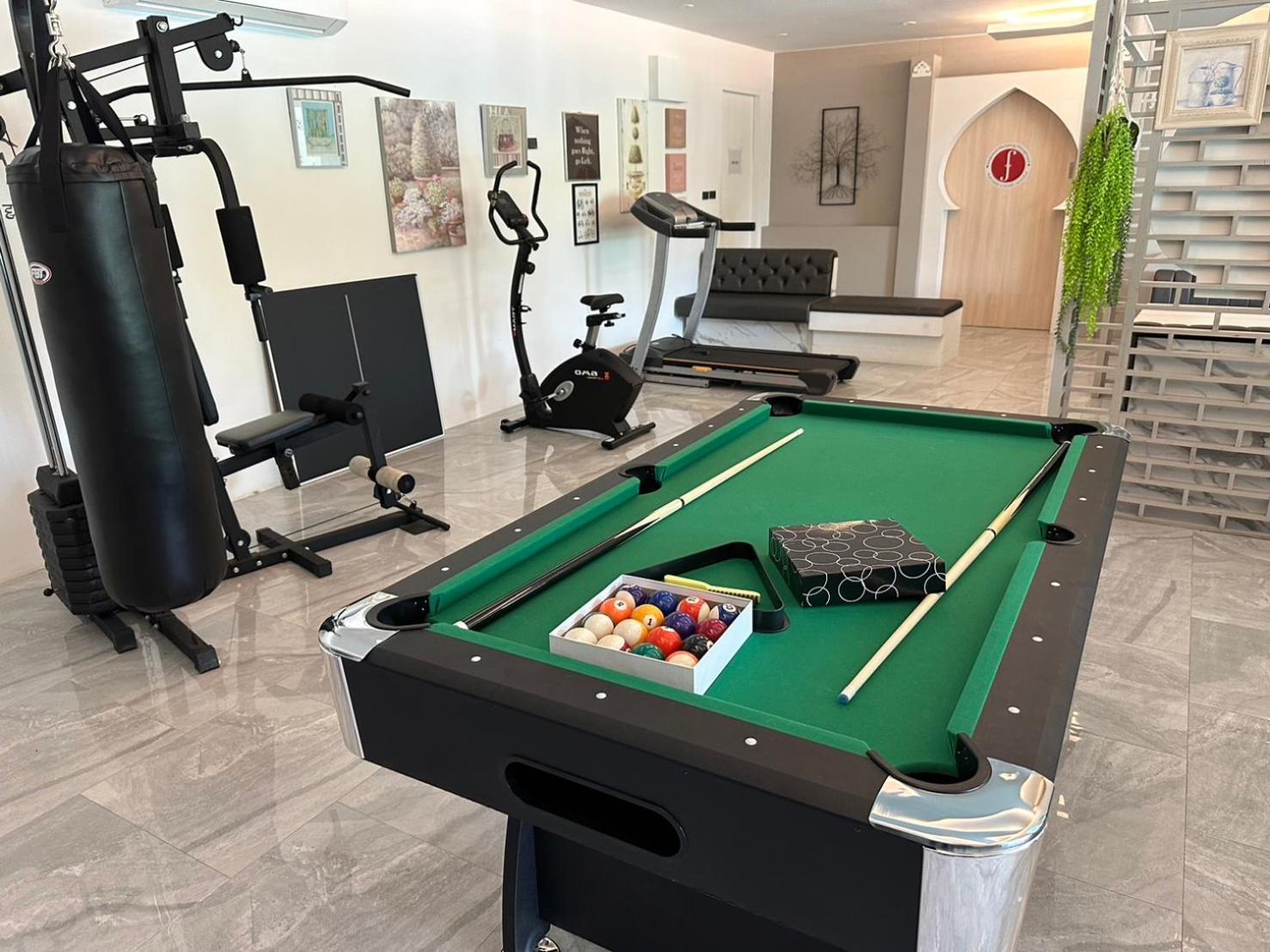 Tajh Pool Hotel 5*