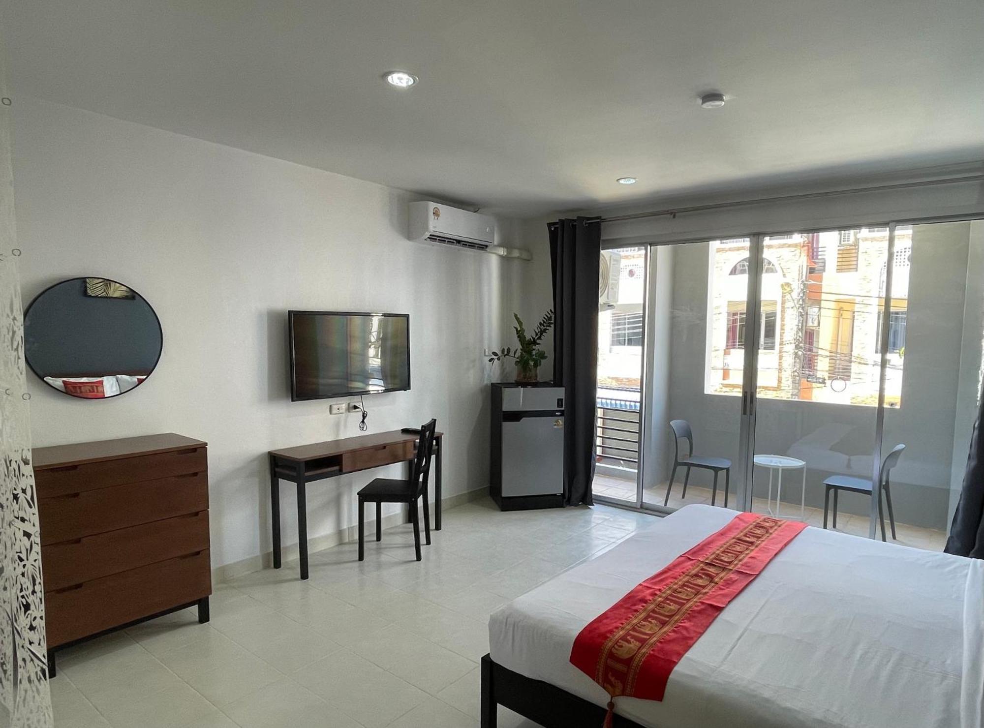 Guest house Thalassa Pool Kata Beach (Phuket)