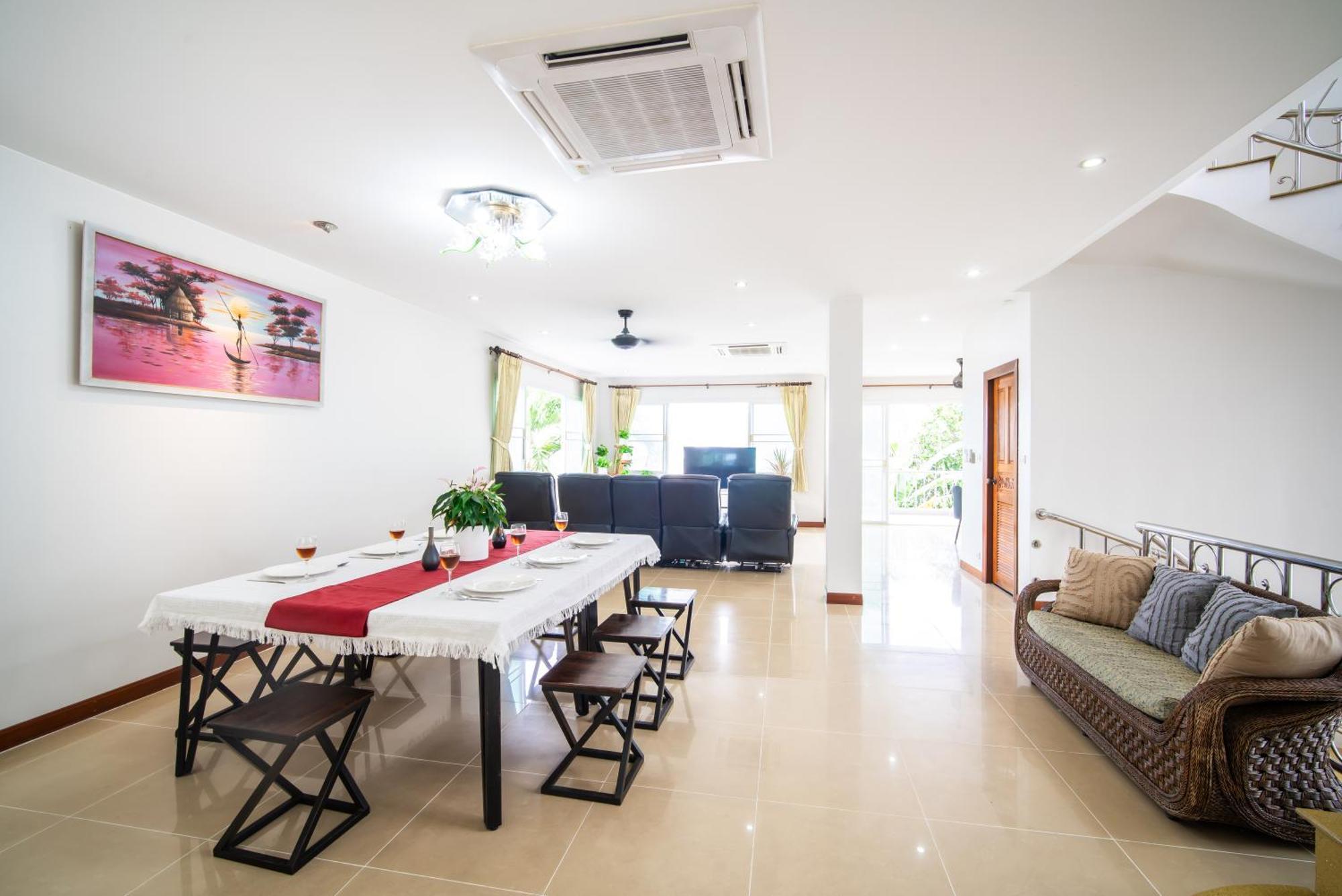Villa3 四卧海景泳池别墅 近班赞海鲜市场 中英泰三语服务 Villa
