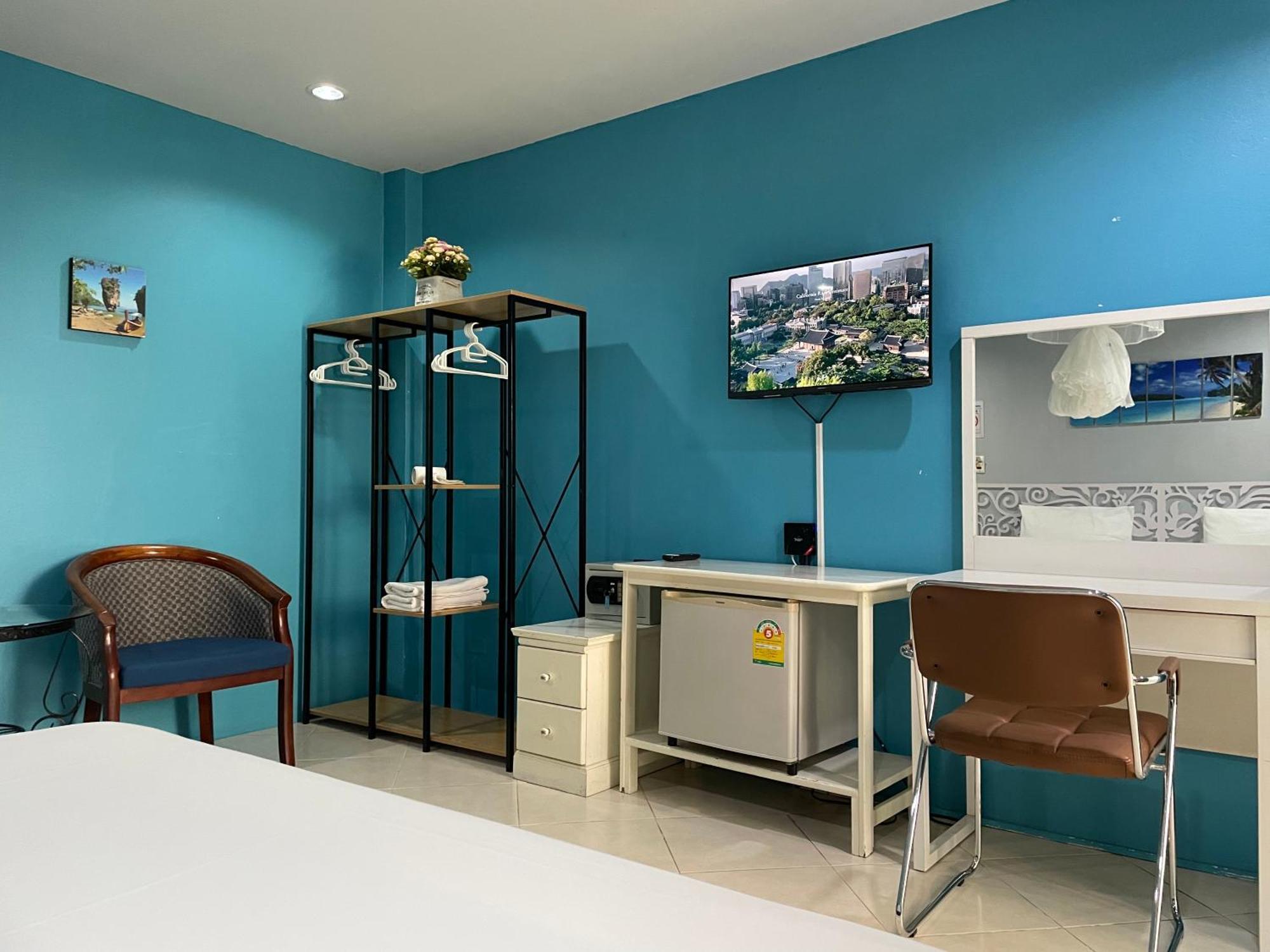 Nawaporn Place Hotel 2*