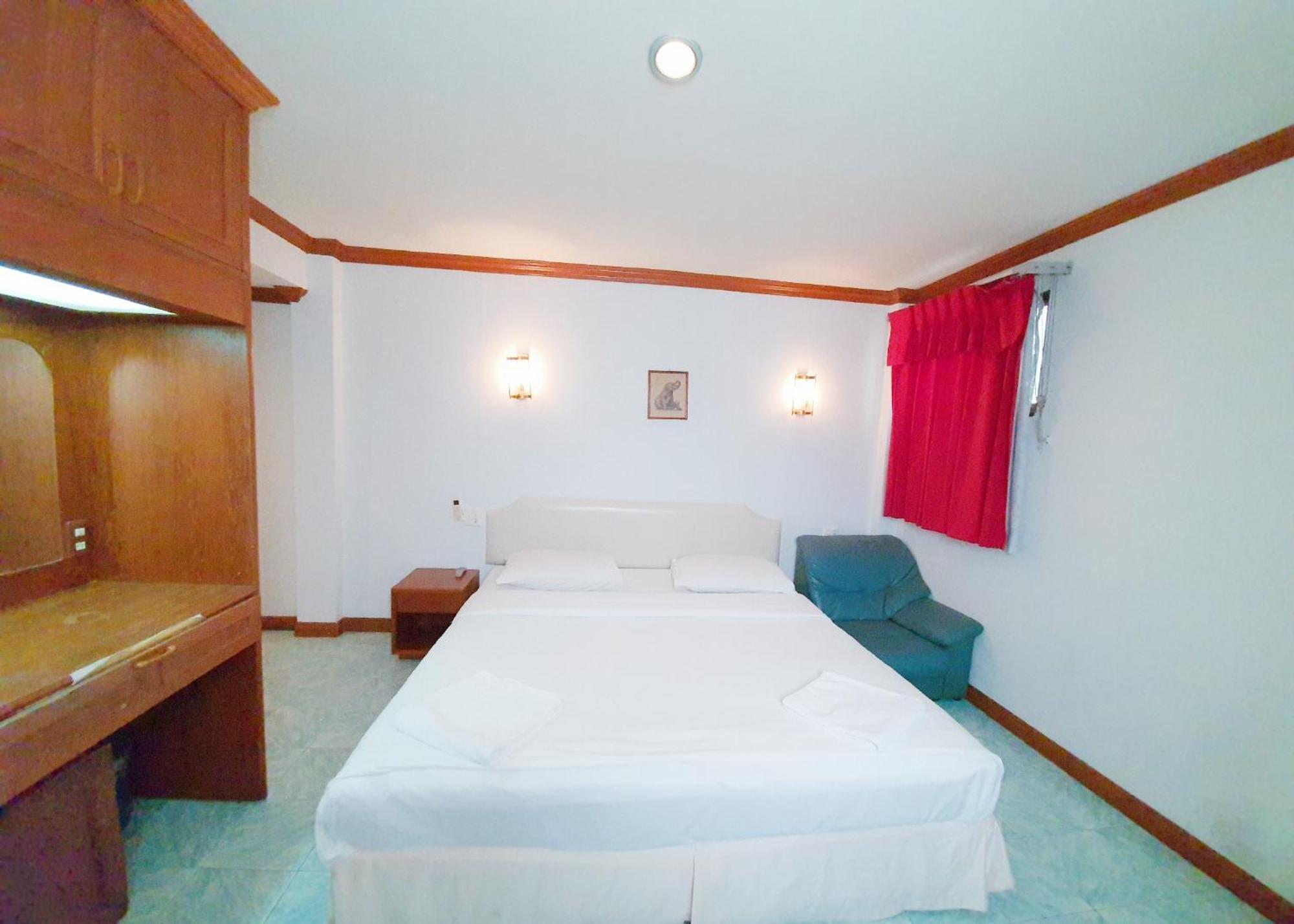 Guest house Break Point Patong
