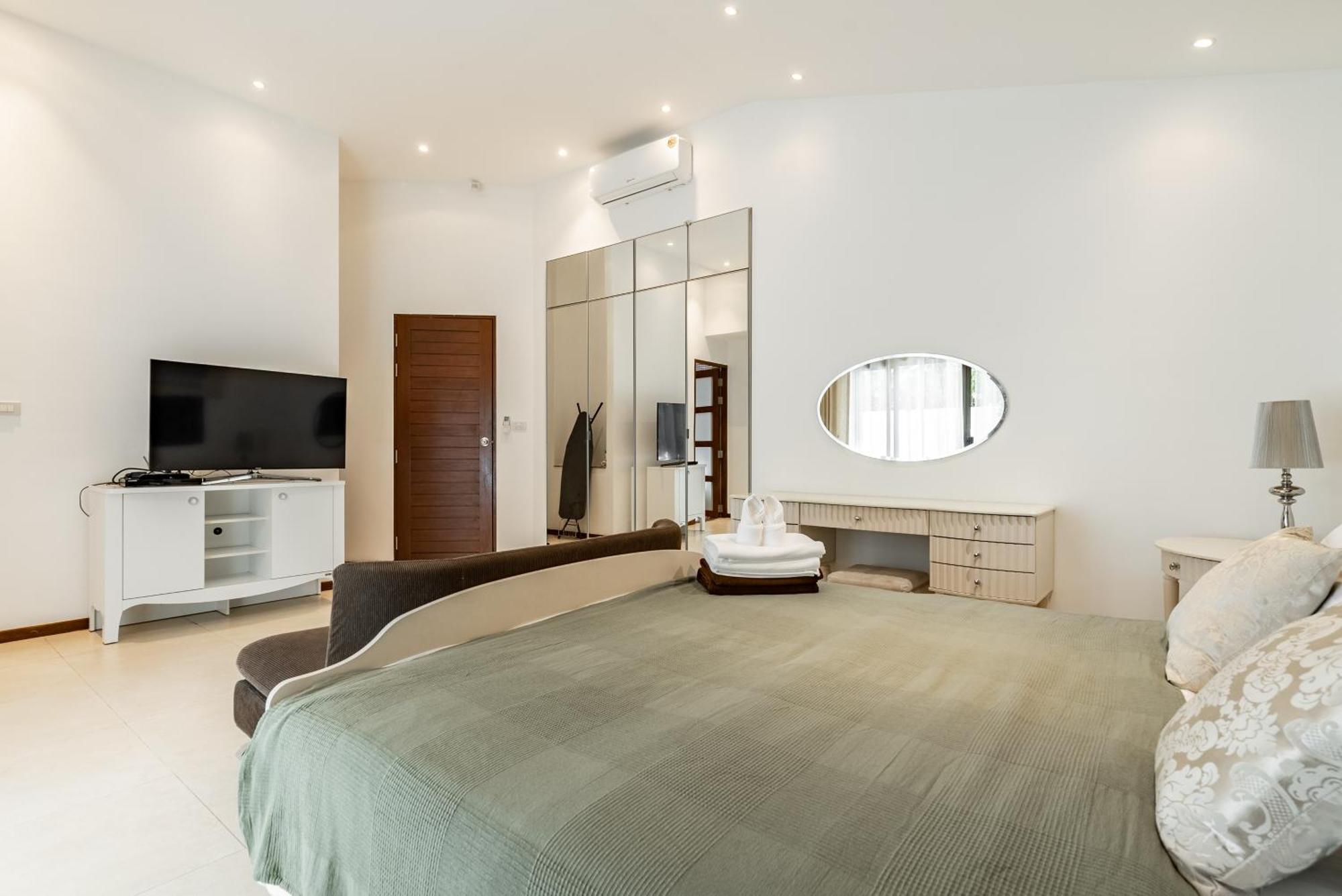 Andre By Villacarte * Nai Harn