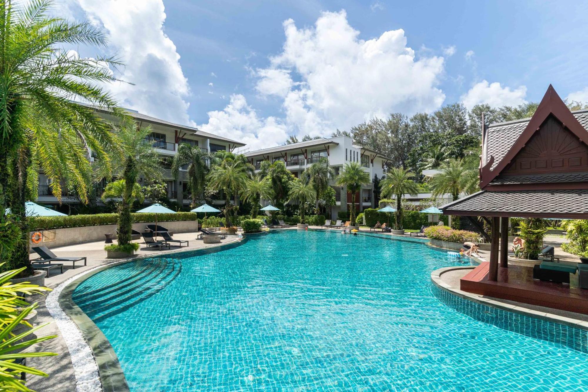 Beachfront Luxury 2 Bdr By Indreams, Beach *