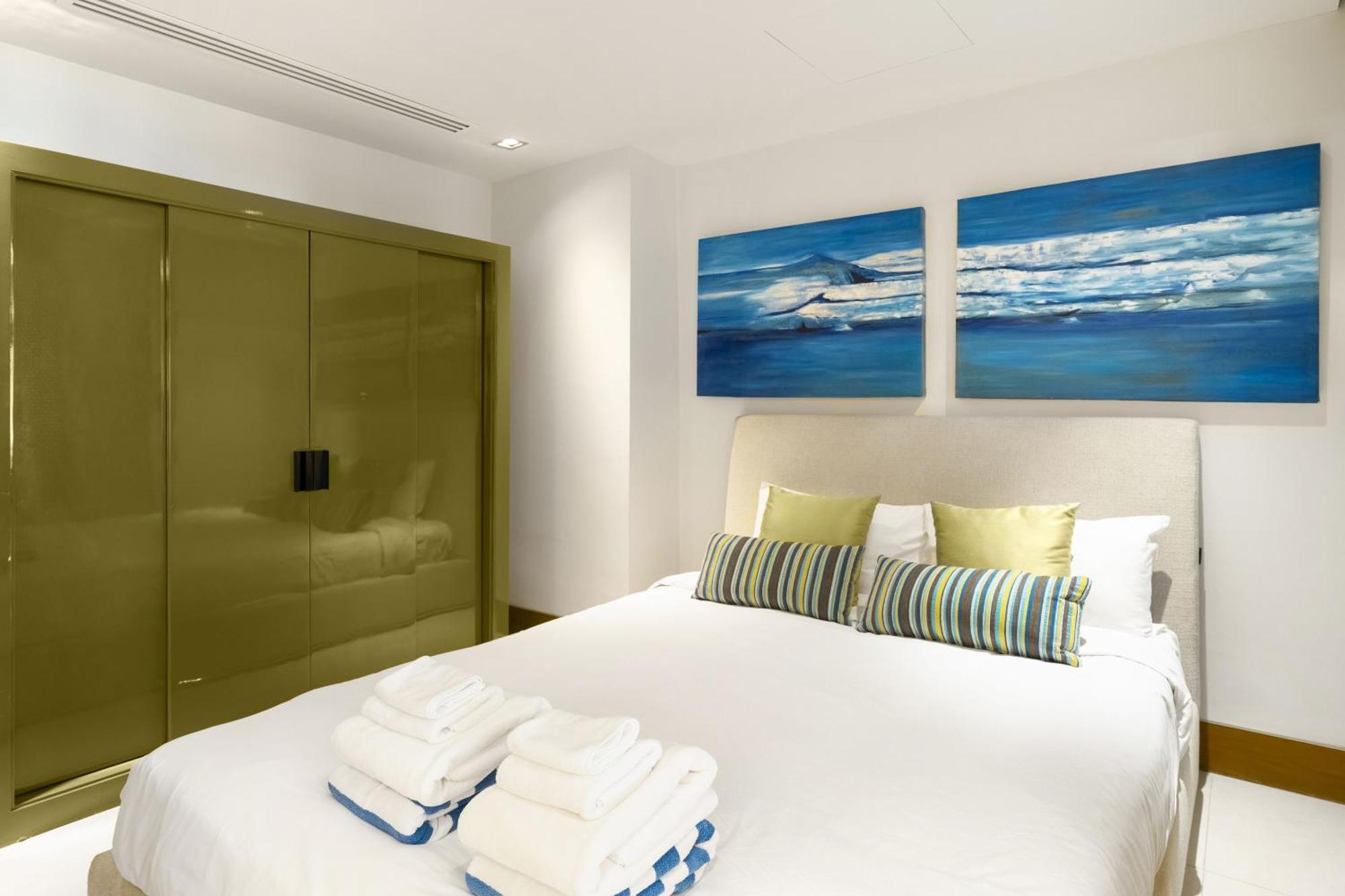 Beachfront Luxury 2 Bdr By Indreams, Beach
