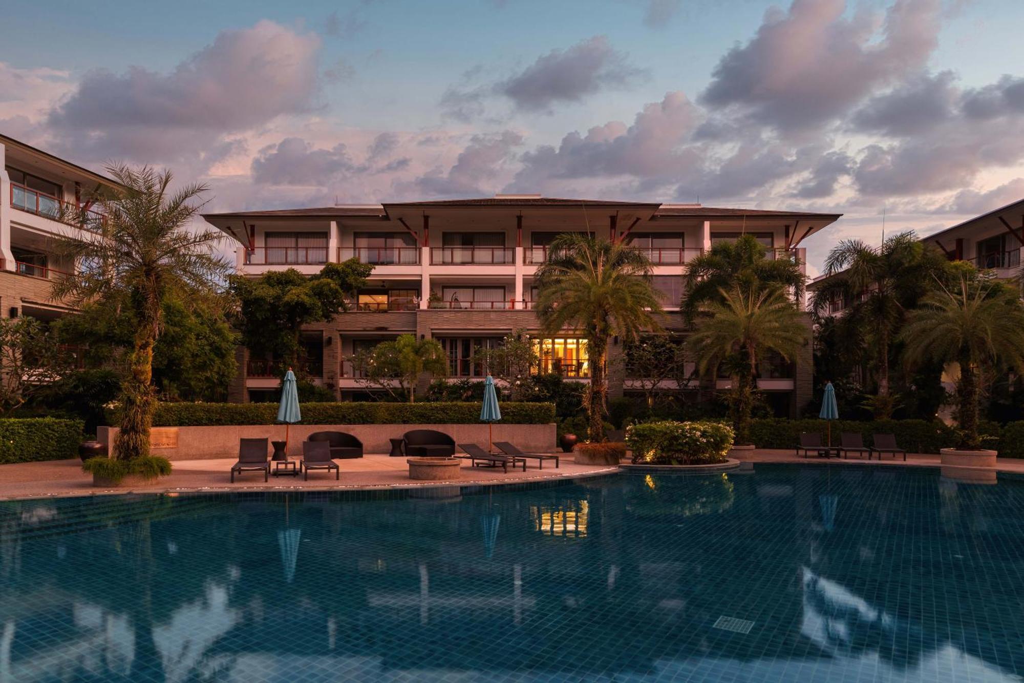 Beachfront Luxury 2 Bdr By Indreams, Beach