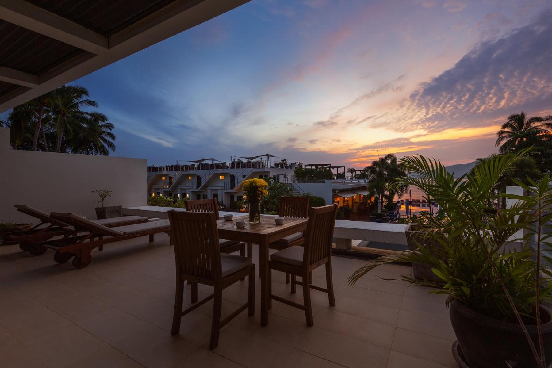 Beni | Direct Ocean View Luxury In 5 Star Facility | Beachfront Holiday home *