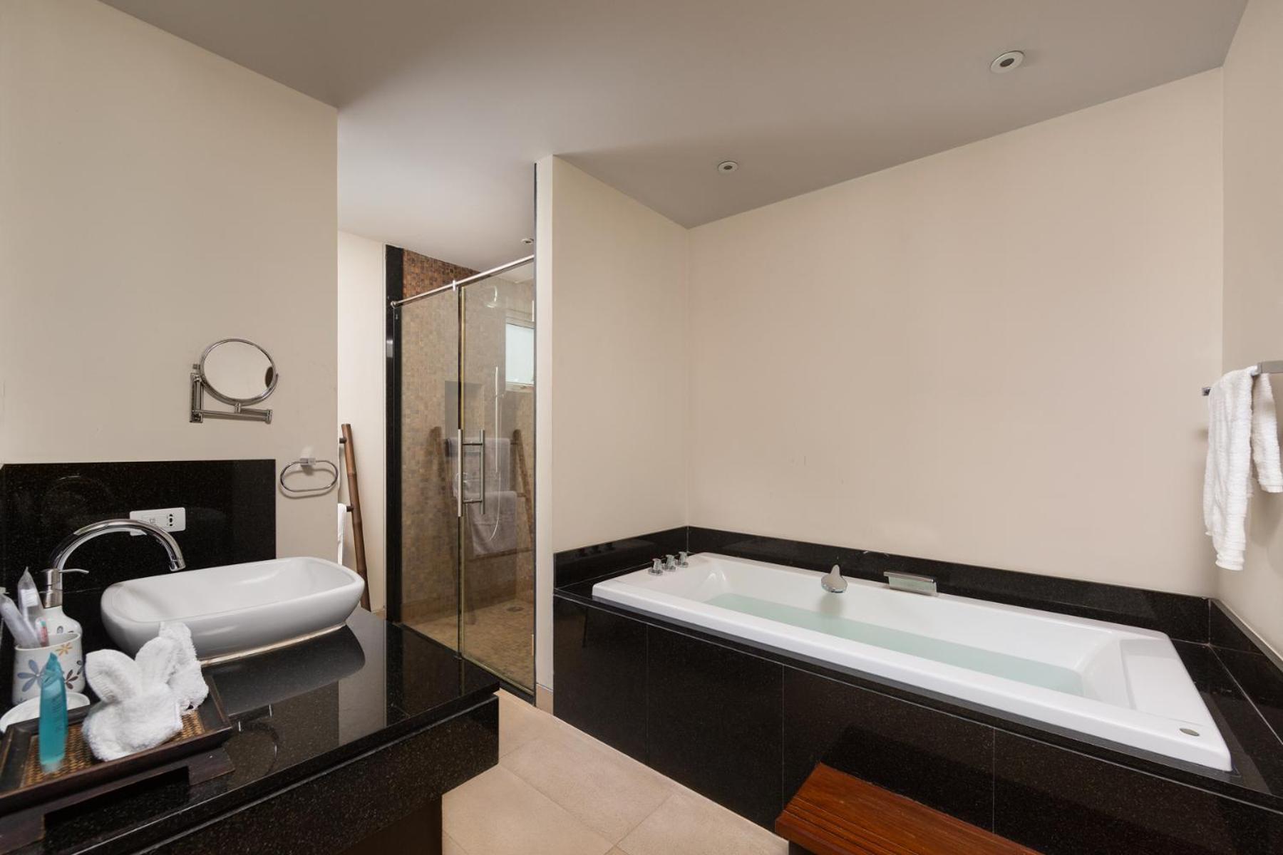 Holiday home Beni | Direct Ocean View Luxury In 5 Star Facility | Beachfront *