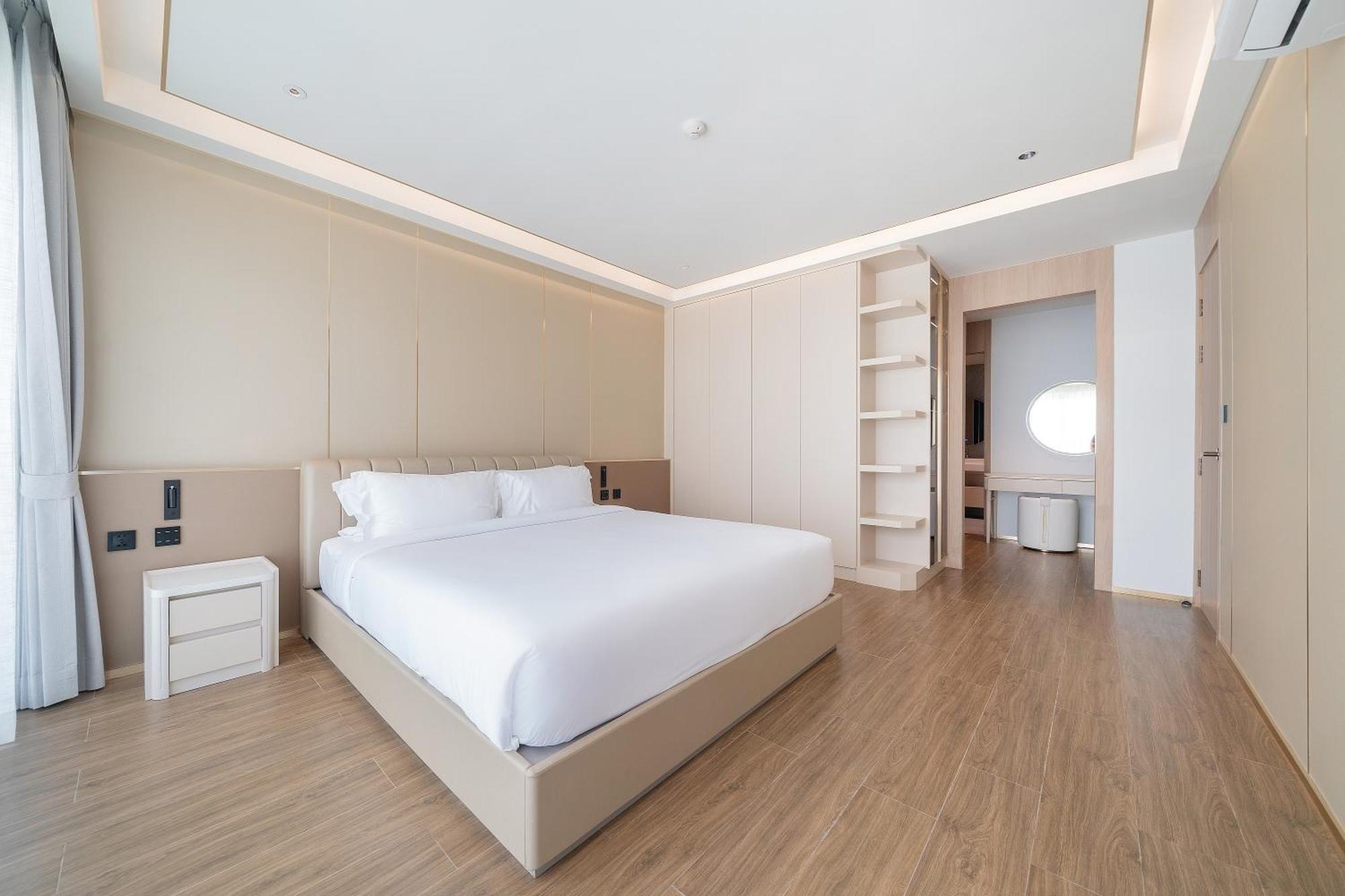 Hotel Chalong Marina Bay View Phuket 5*
