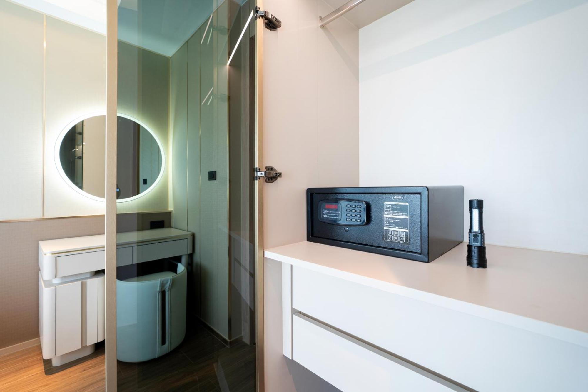 Chalong Marina Bay View Phuket 5*
