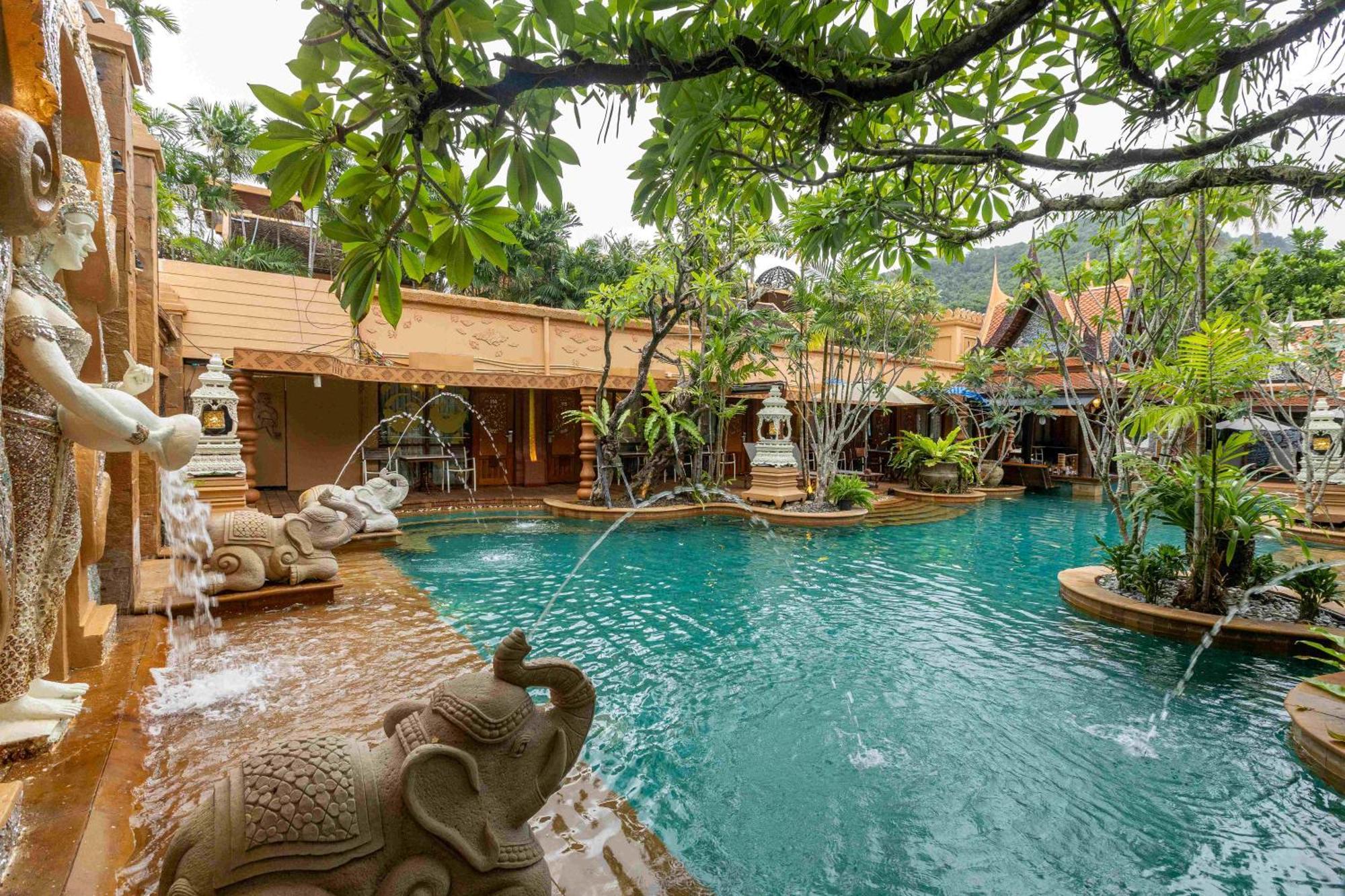 Sawasdee Village 4*