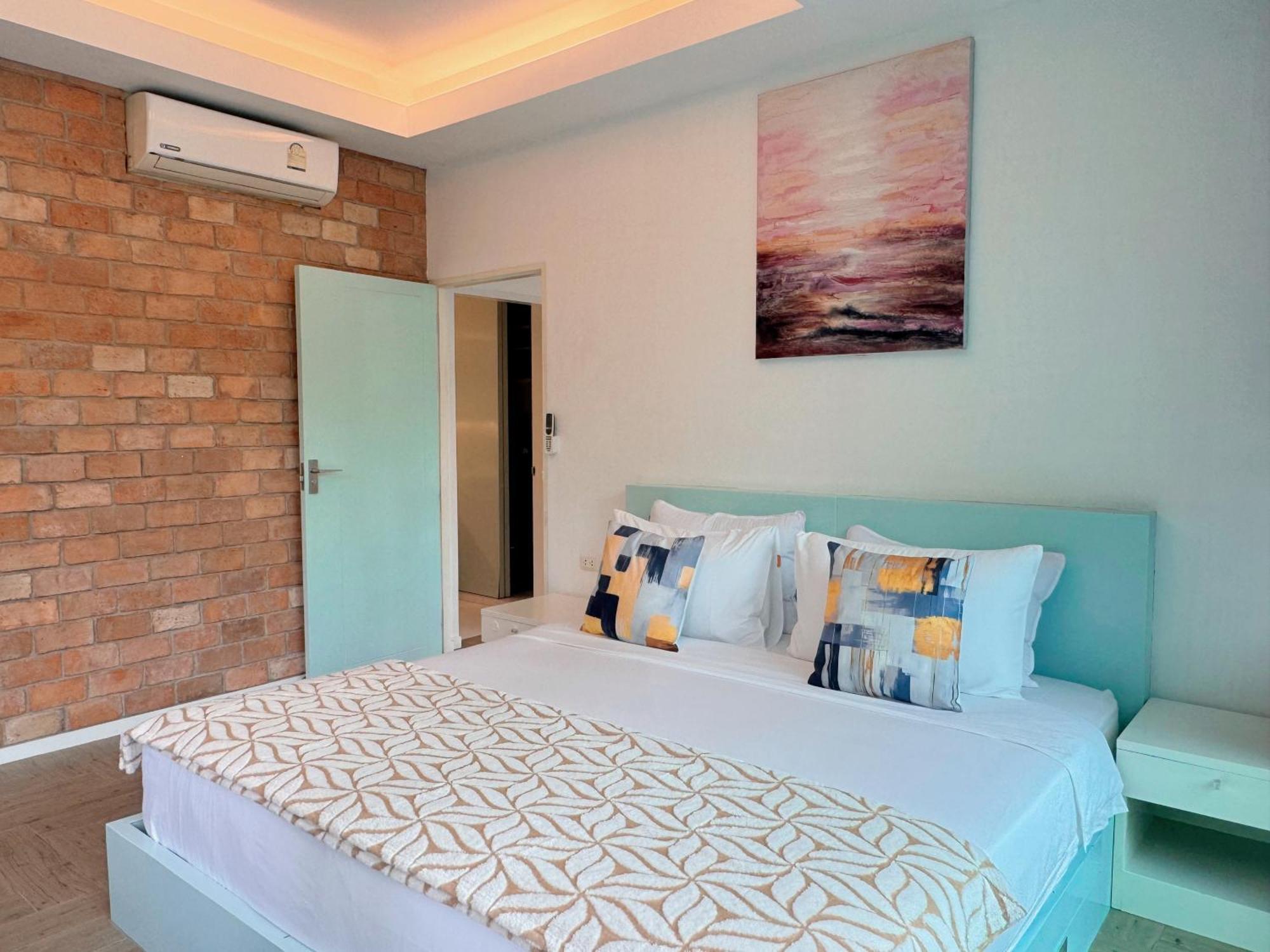 Apartment Peaceful Bliss In 81sqm Floor In *