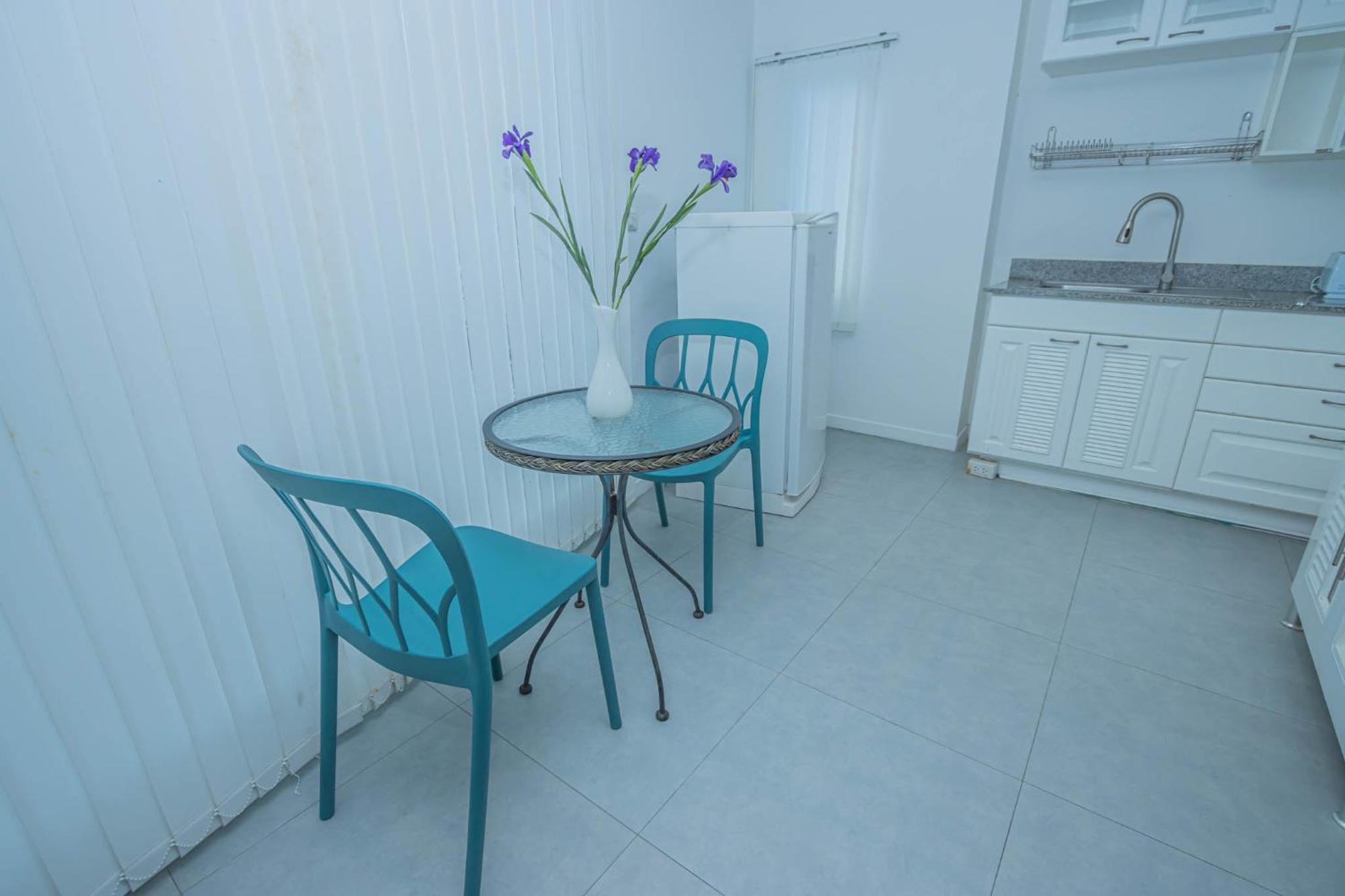 Hotel Utopia Kata By Roomquest Phuket