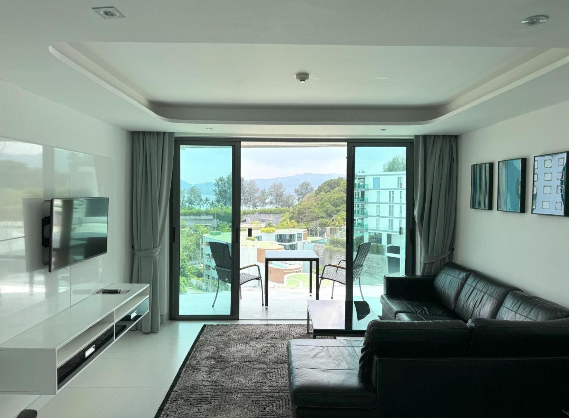 Apartment Sea View With Private Terrace & Pool Patong
