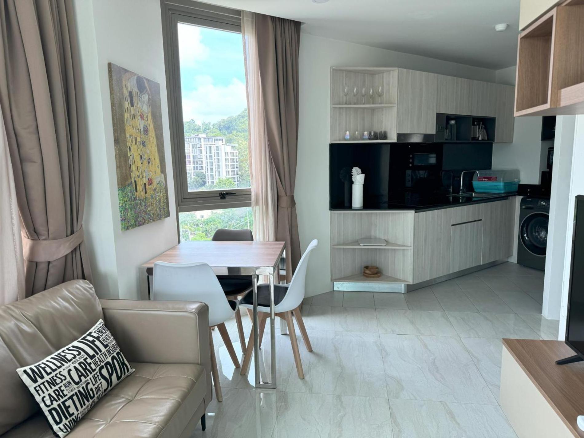 Apartment With Panoramic Views At Oceana By Lofty *