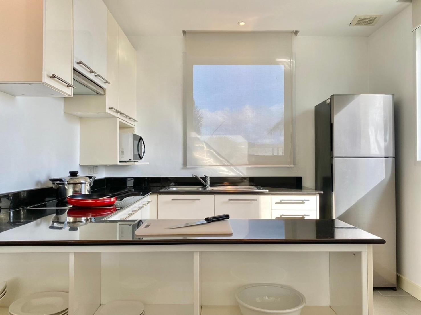 Beachfront - 2 Bedroom At Paradox Apartment *