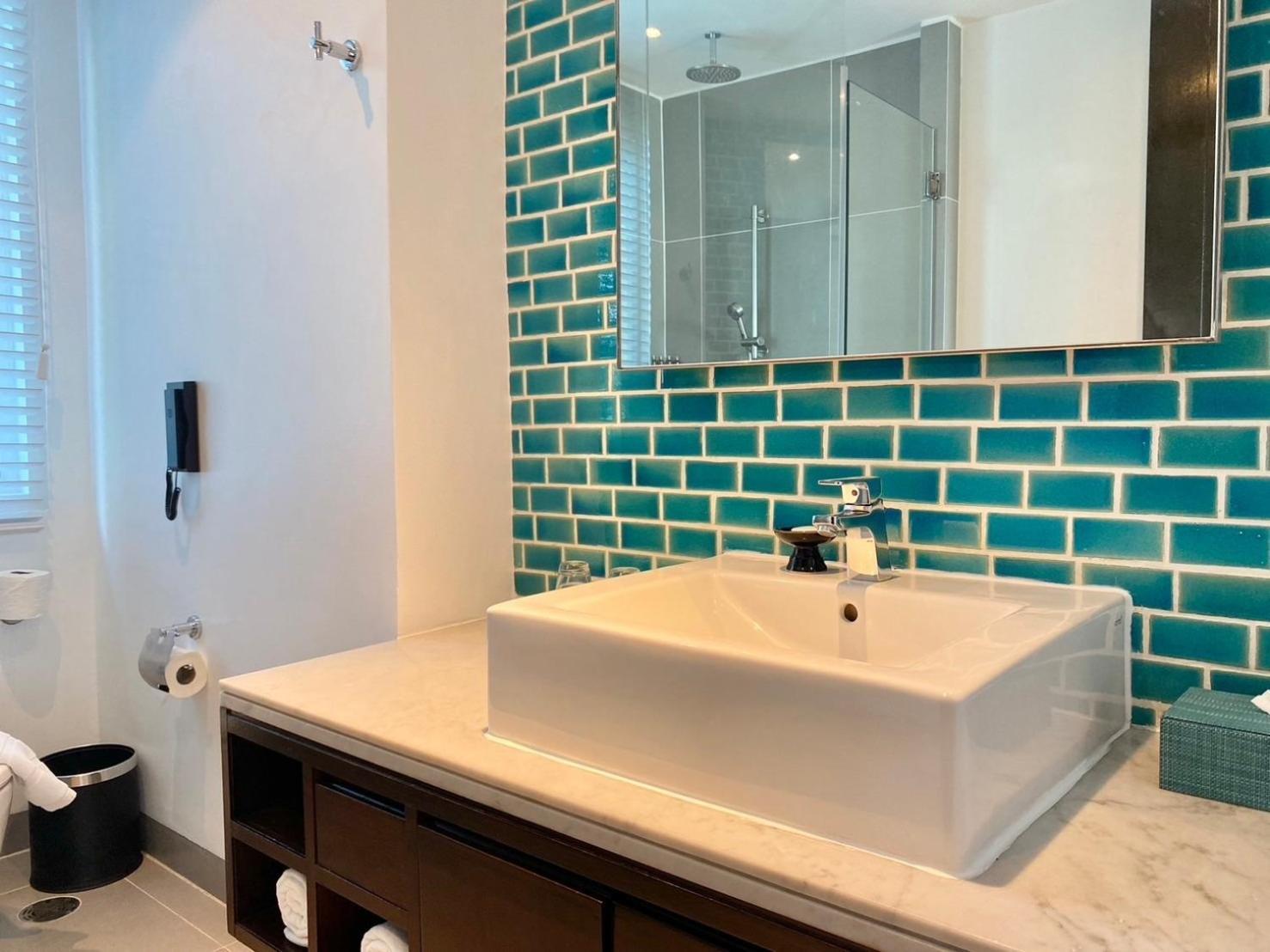 Apartment Beachfront - 2 Bedroom At Paradox Karon