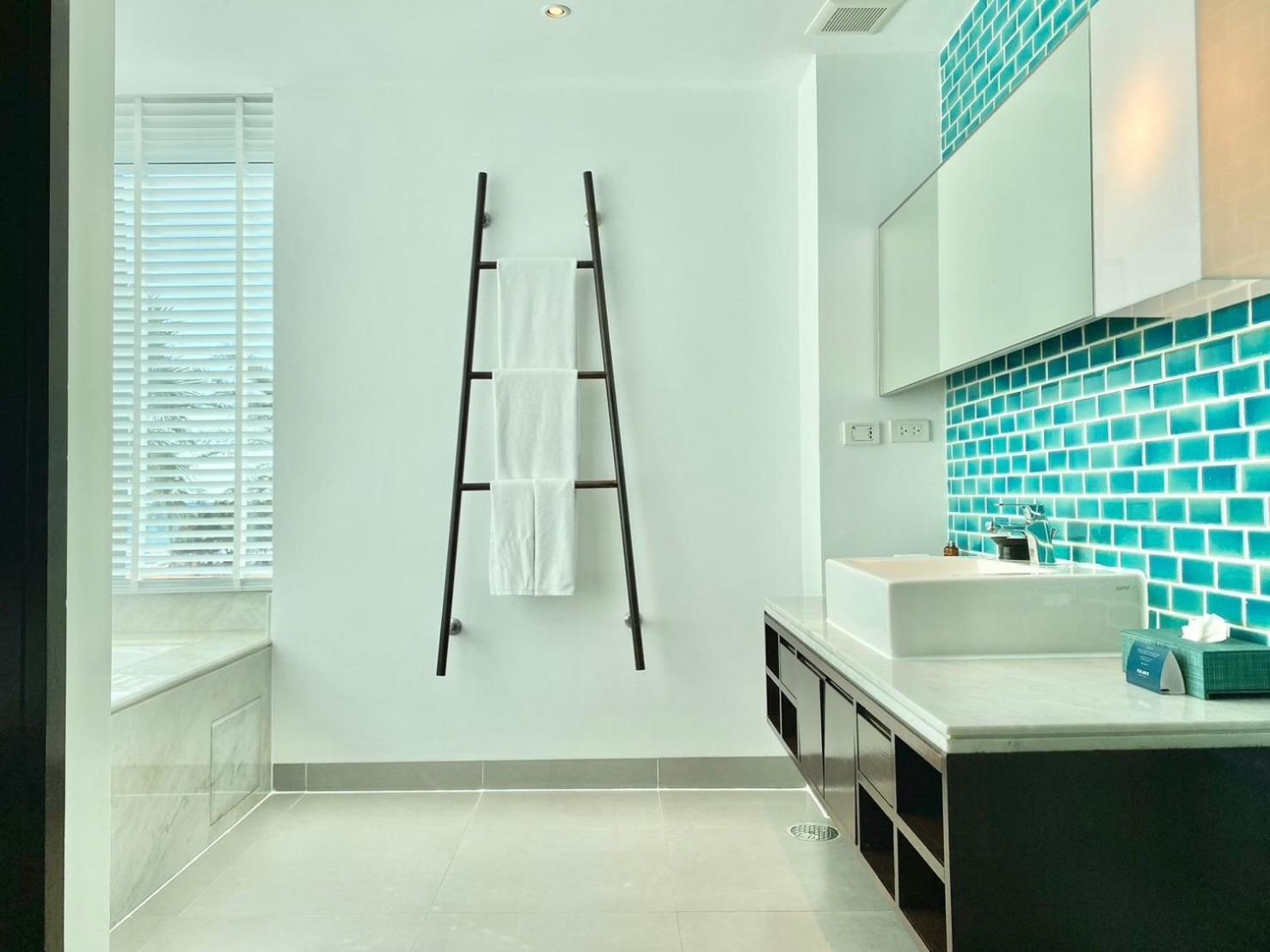 Beachfront - 2 Bedroom At Paradox Apartment *