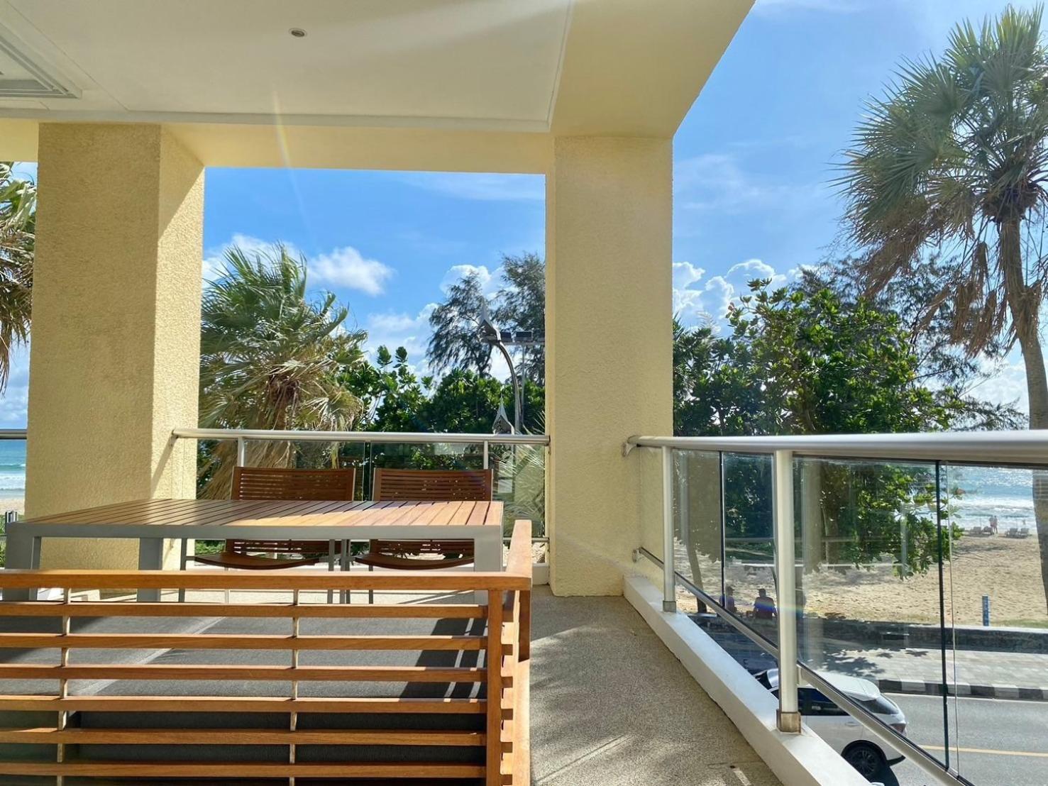 Beachfront - 2 Bedroom At Paradox Apartment *