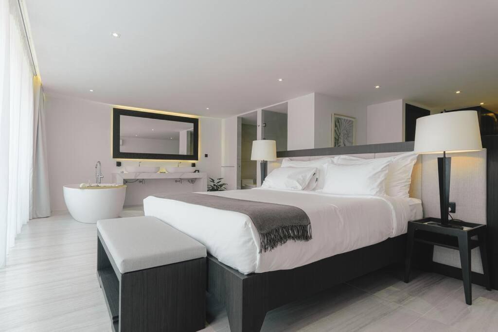 Elwood Phuket By Monthstayz Thailand Villa *