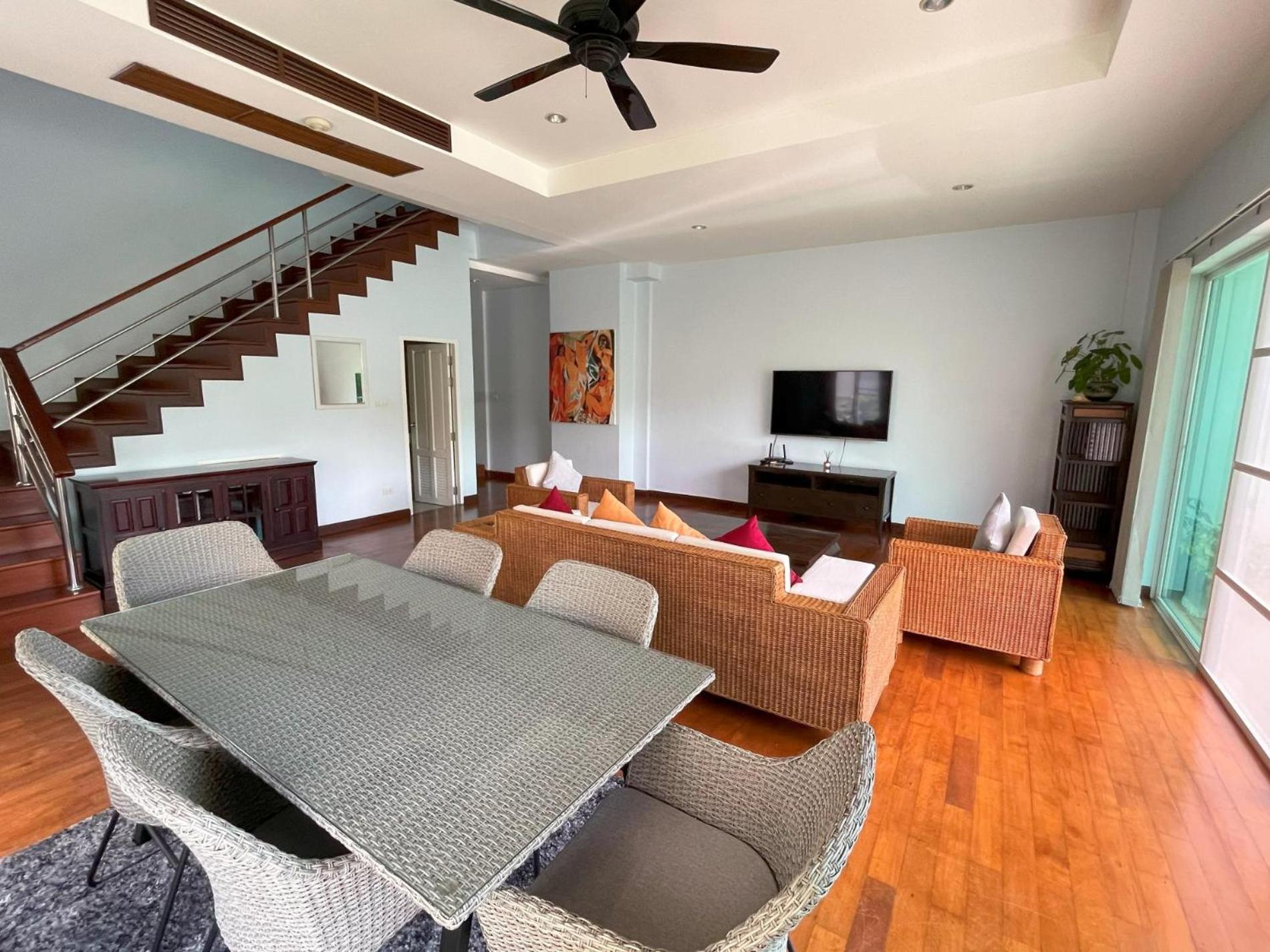 Villa View By Lofty *