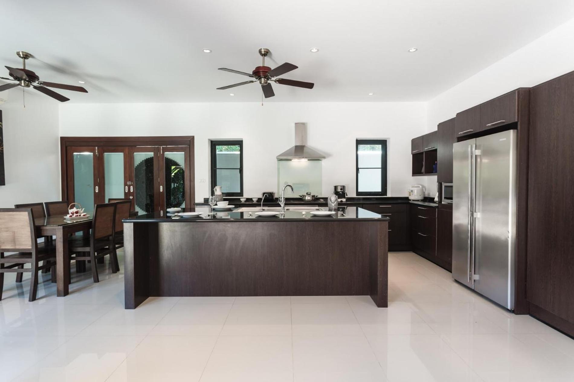 Villa Frangipani Pool - Garden, Bbq & Maid Nai Harn