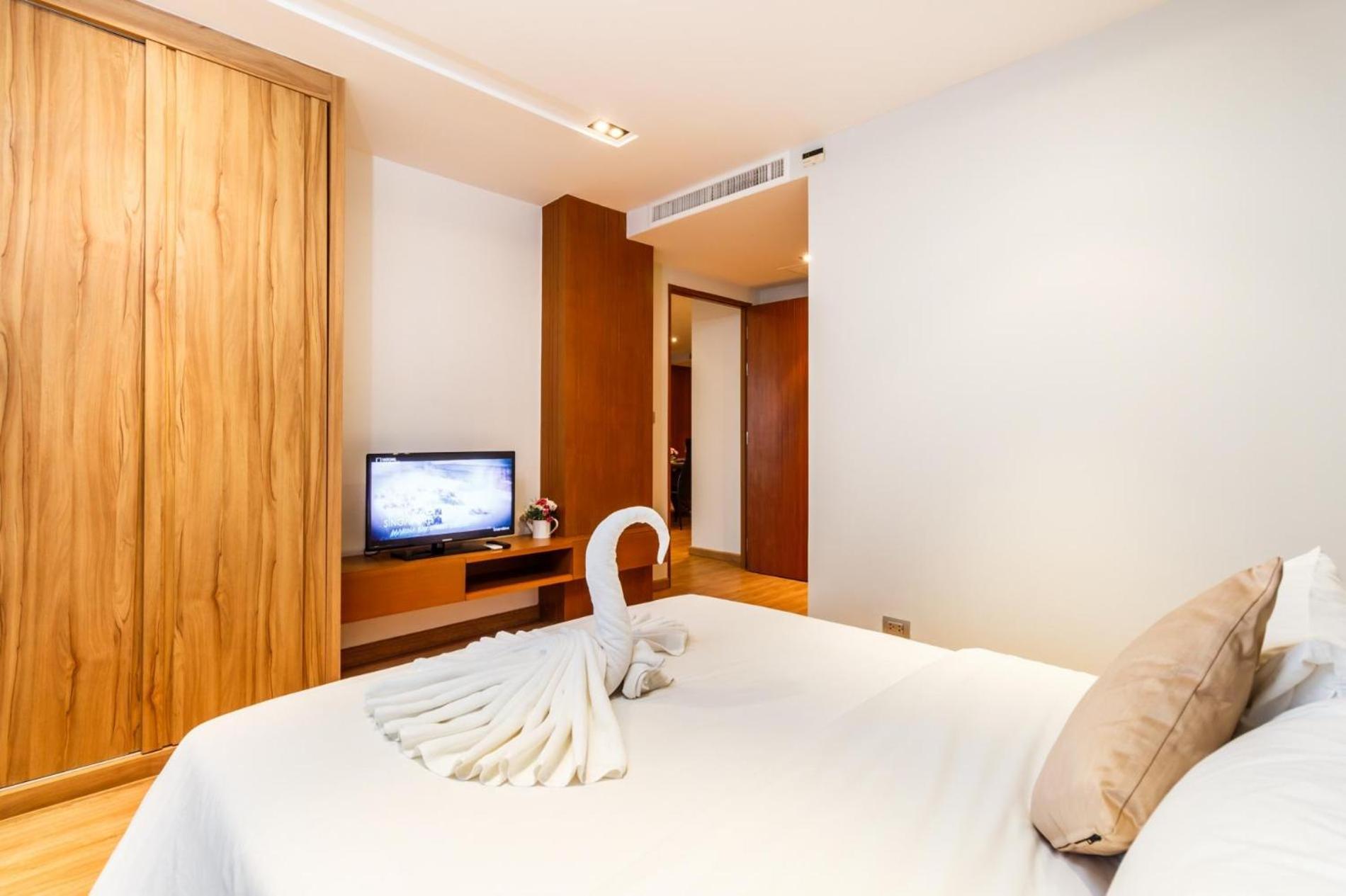 Apartment The Privilege By Lofty