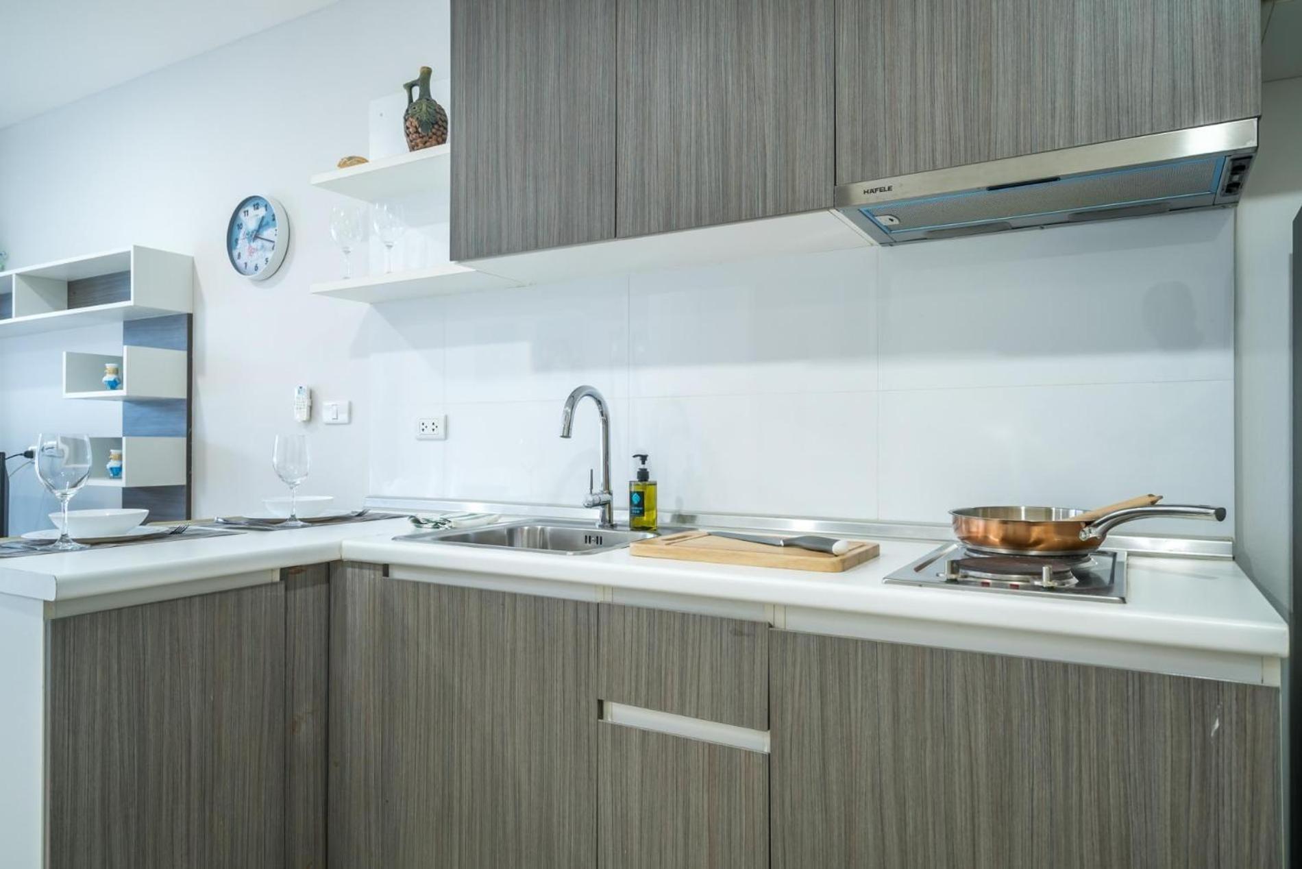 Ozone Kata -great Location, Rooftop Pool, Convenient Apartment