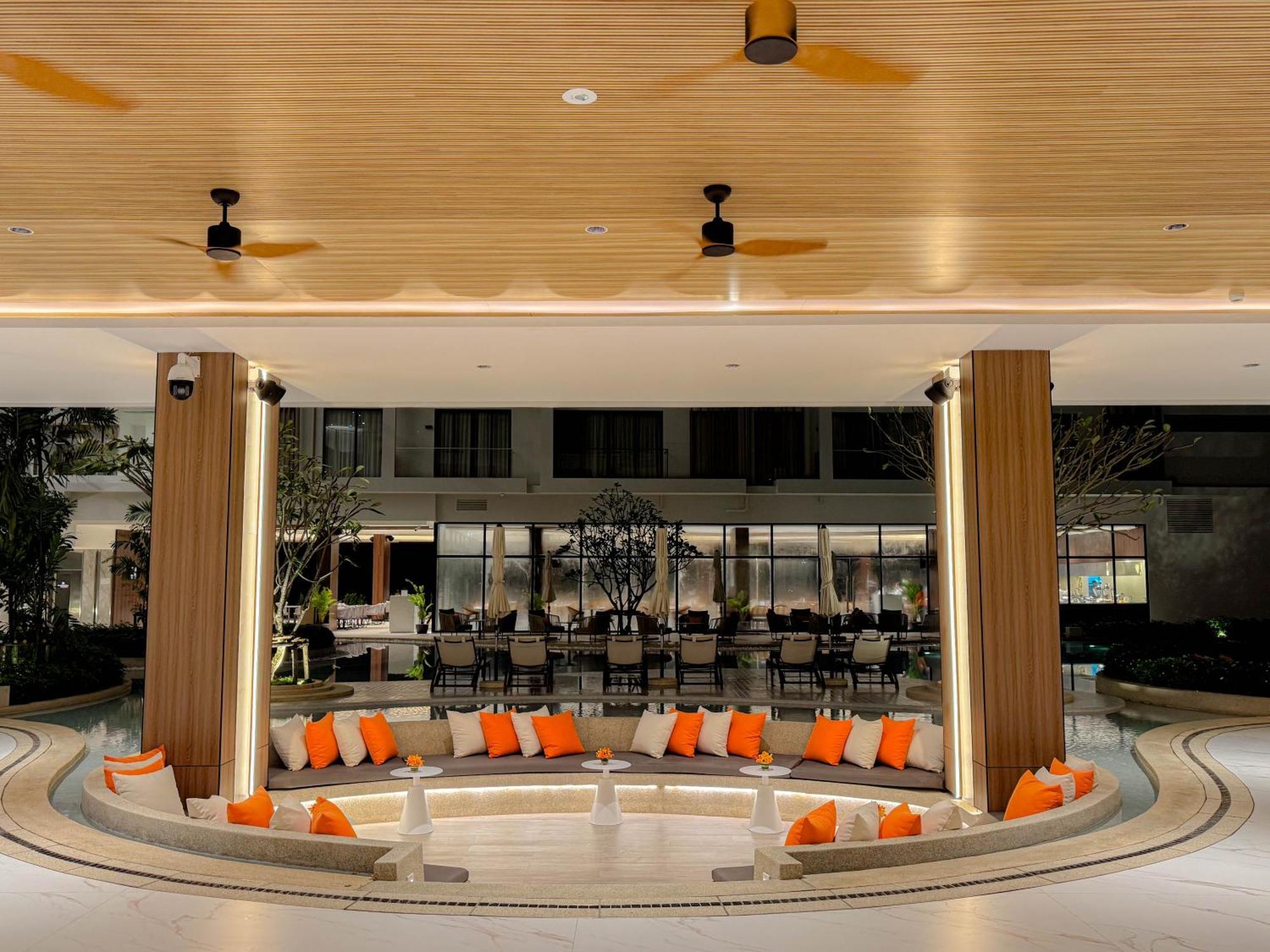 Laya Phuket Island Resort 5*
