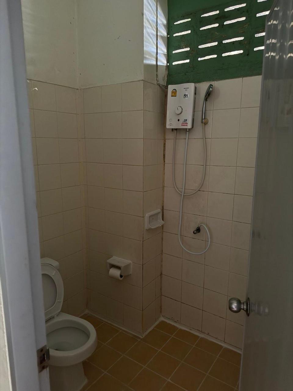 Hotel Lucky Banzaan