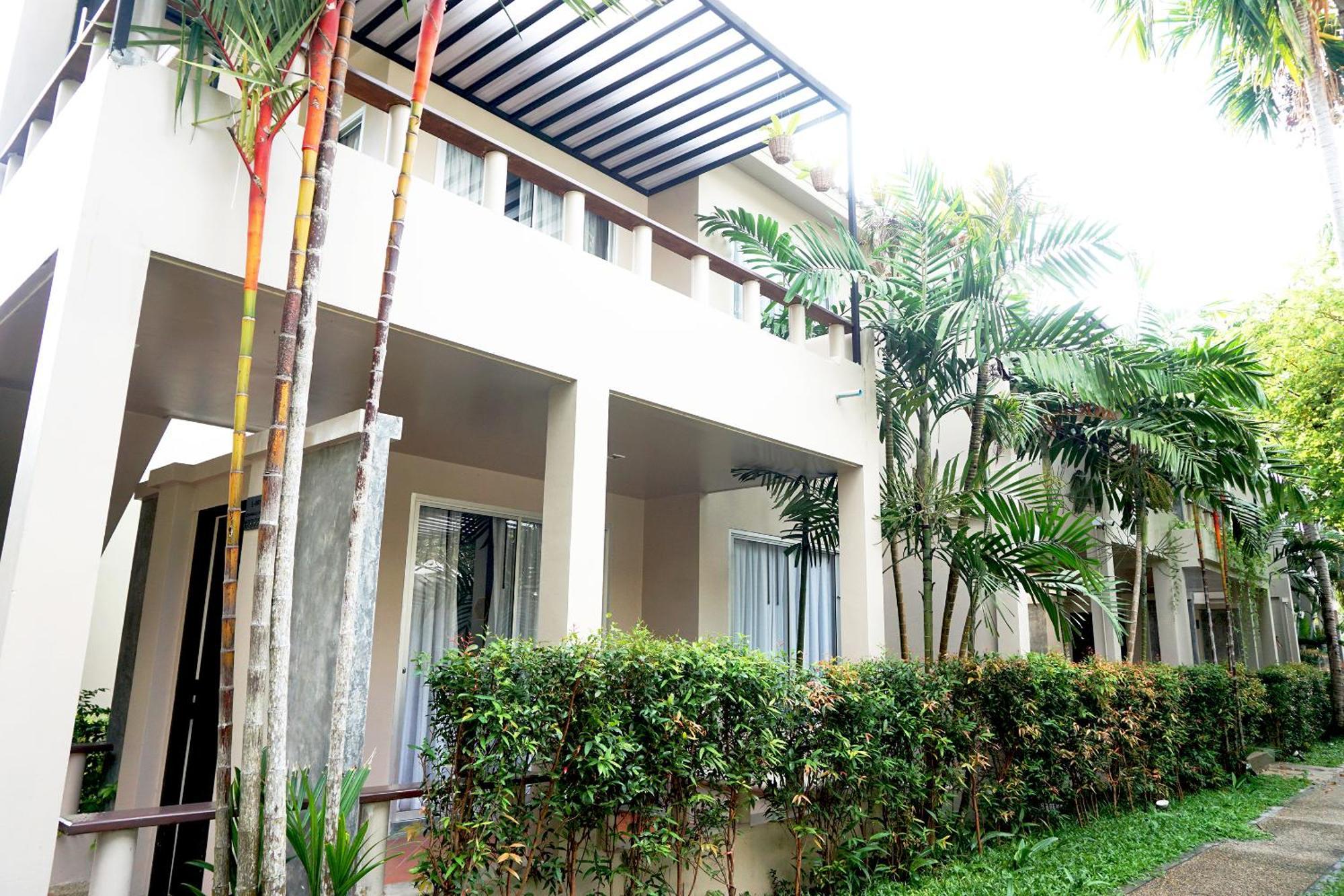 Signature Phuket 4*