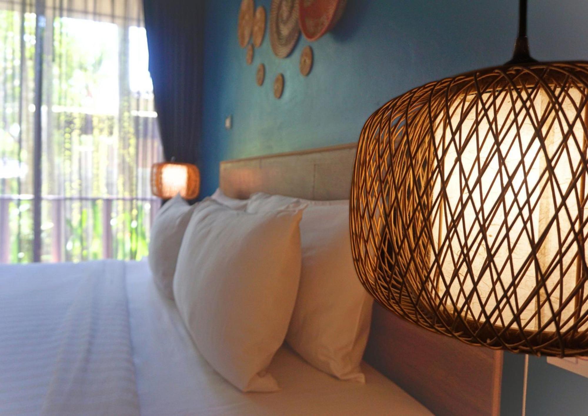 Signature Phuket 4*