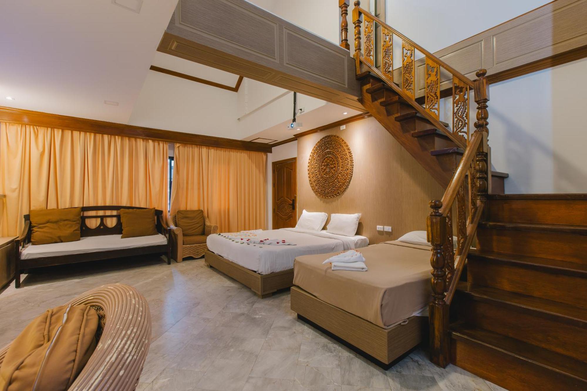 Royal Apartment *