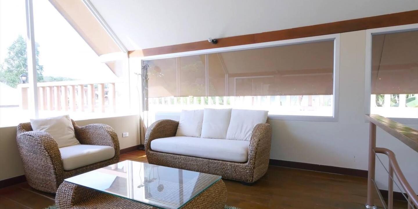 17 - Tropical Pool Holiday home